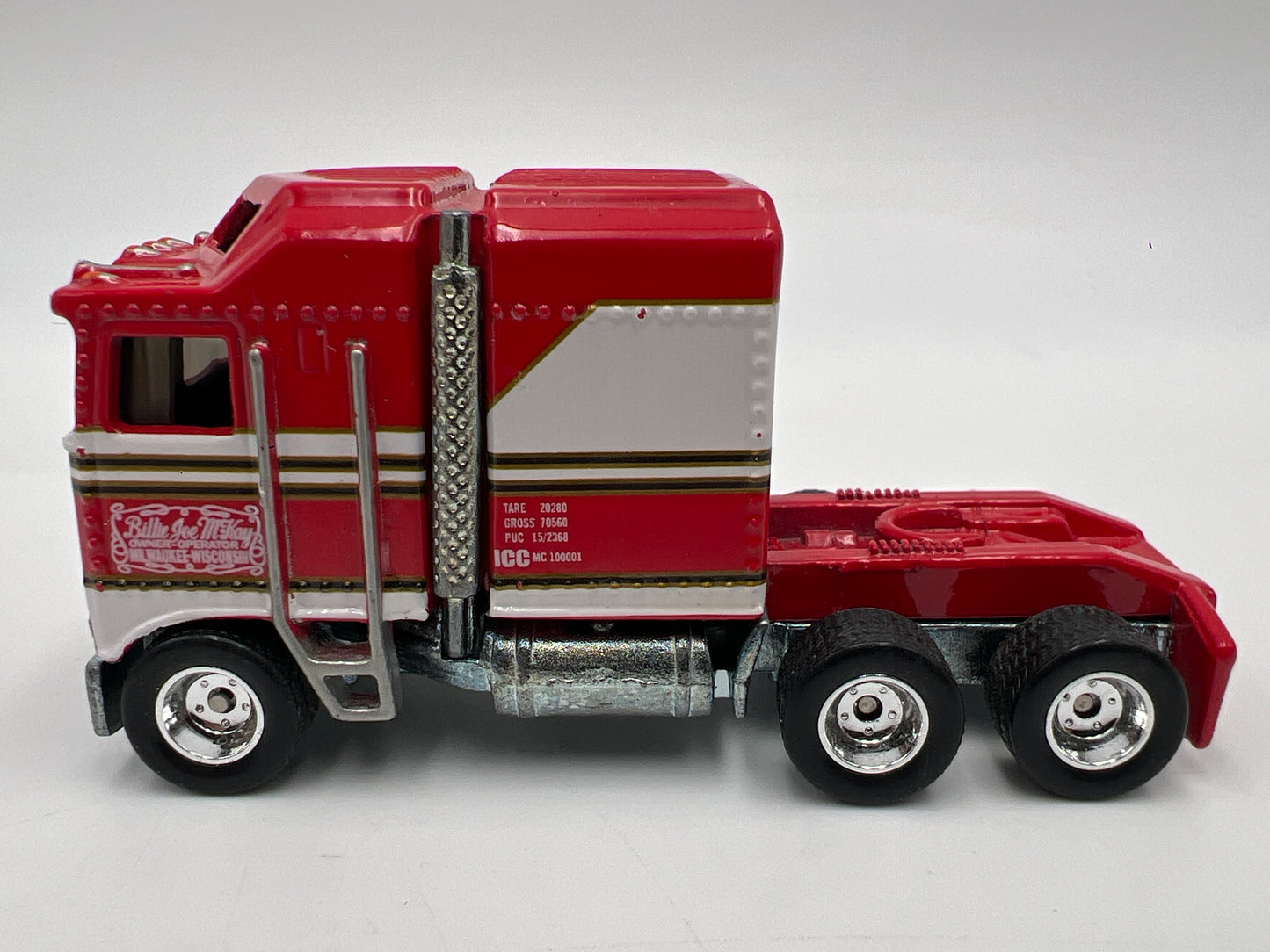 Hot Wheels 1/64 Premium Retro Entertainment BJ & The Bear Thunder Roller Red Loose