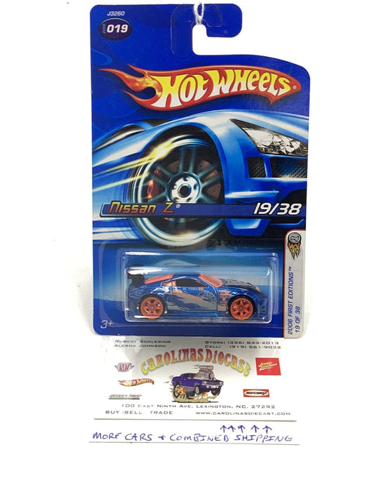 2006 Hot Wheels #19 Nissan Z Blue First edition 80C