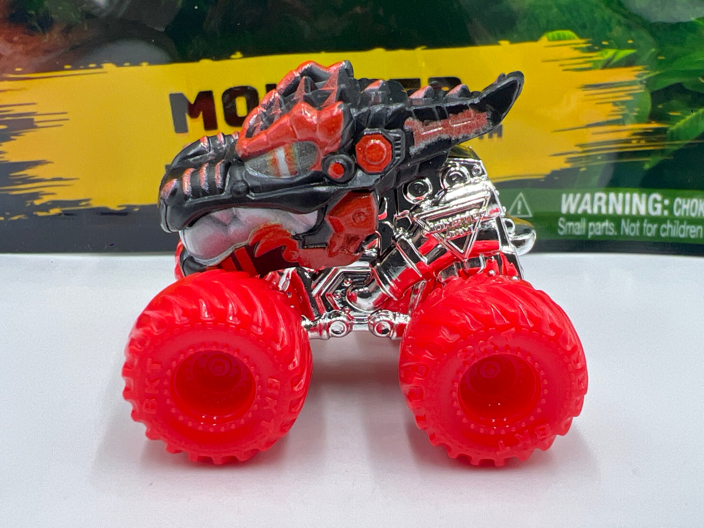 2025 Monster Jam Mini Series 19 CHASE #313 ThunderROARus