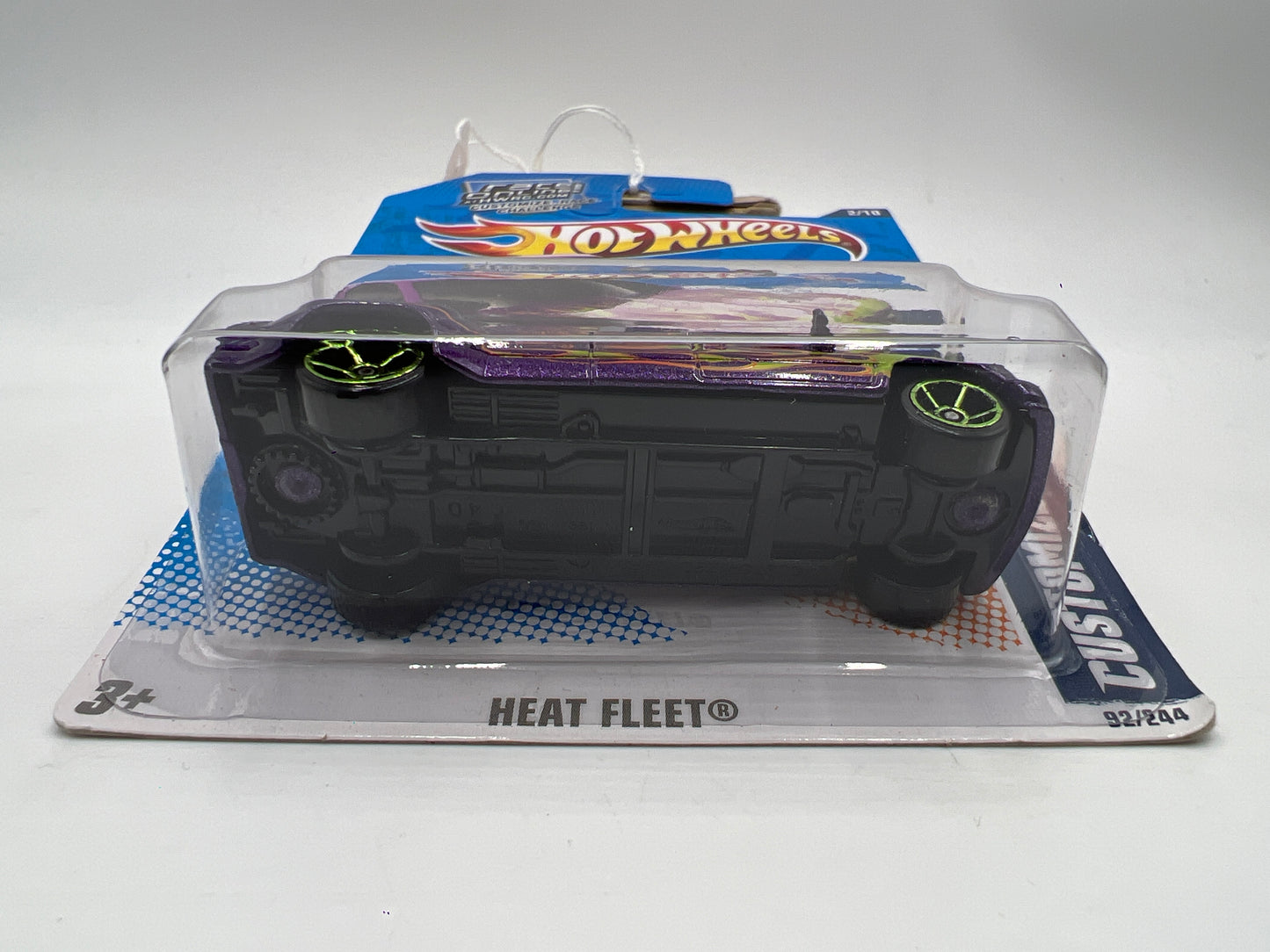 2011 Hot Wheels Heat Fleet #92 Customized C3500 Purple