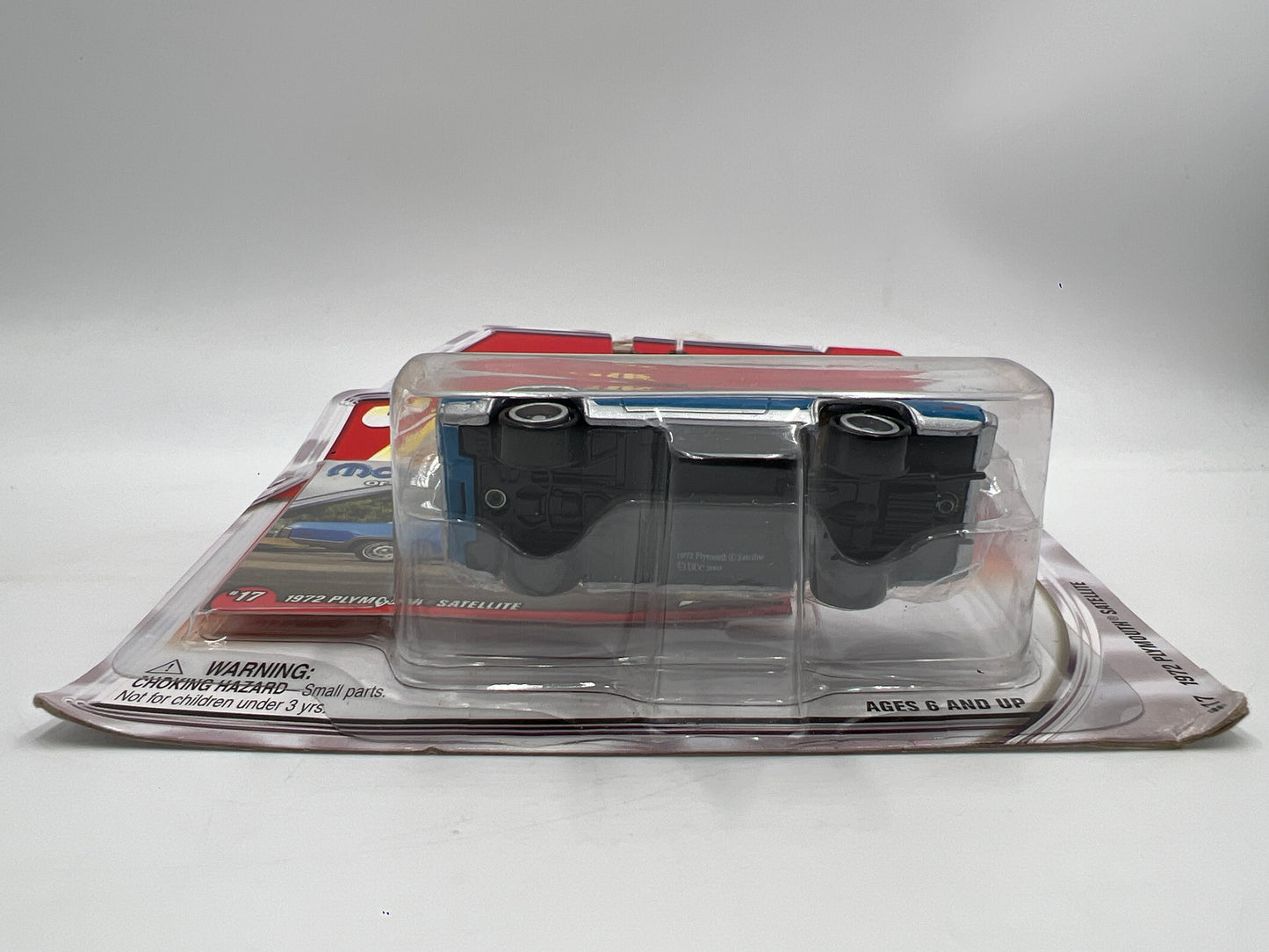 Johnny Lightning Mopar Or No Car #17 1972 Plymouth Satellite Blue 219D