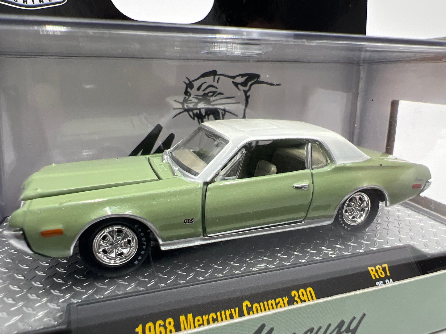 2025 M2 Machines Detroit Muscle 1968 Mercury Cougar 390 Green R87