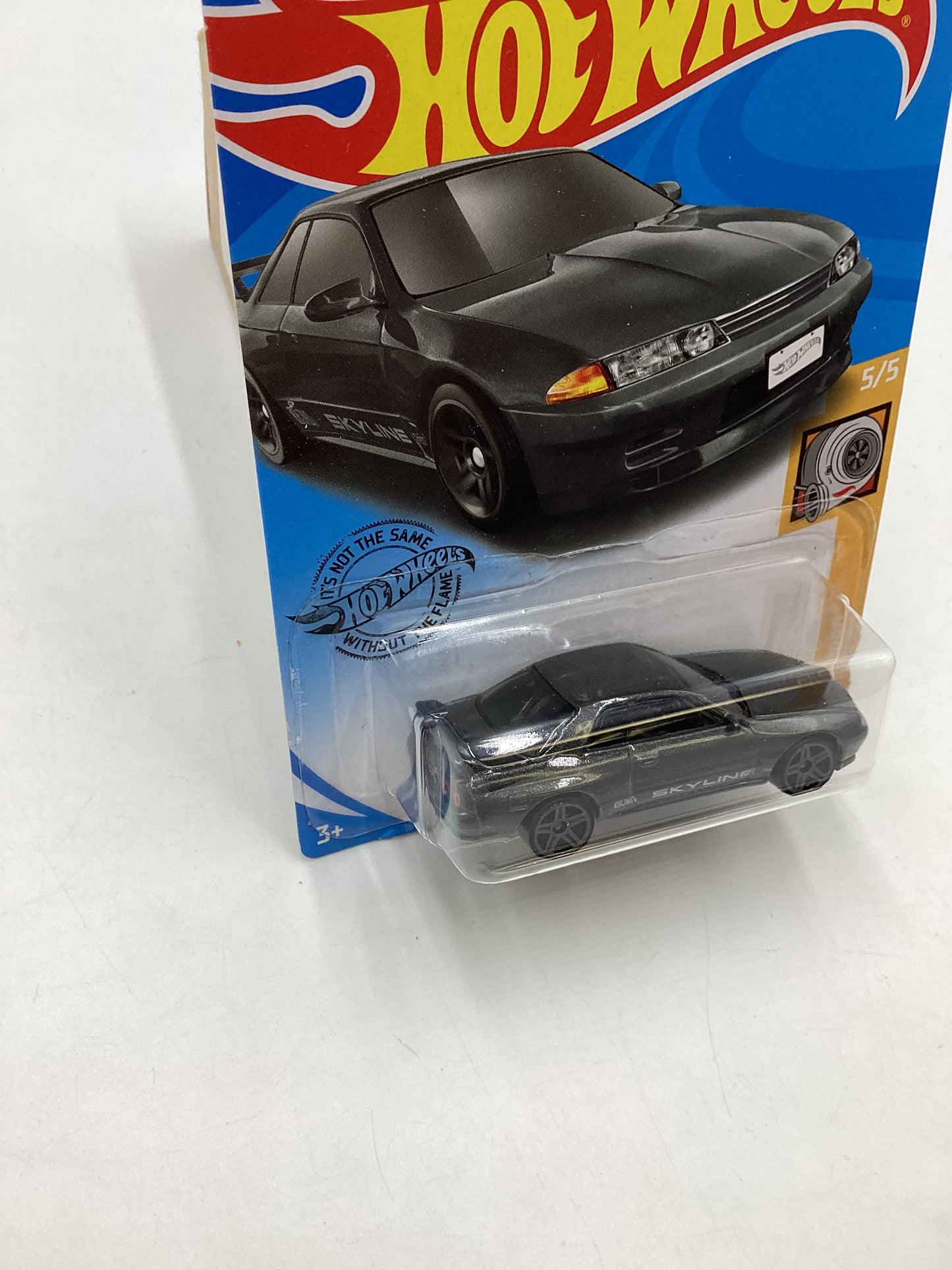 2019 Hot Wheels #002 Nissan Skyline GT-R (BNR32) 82B