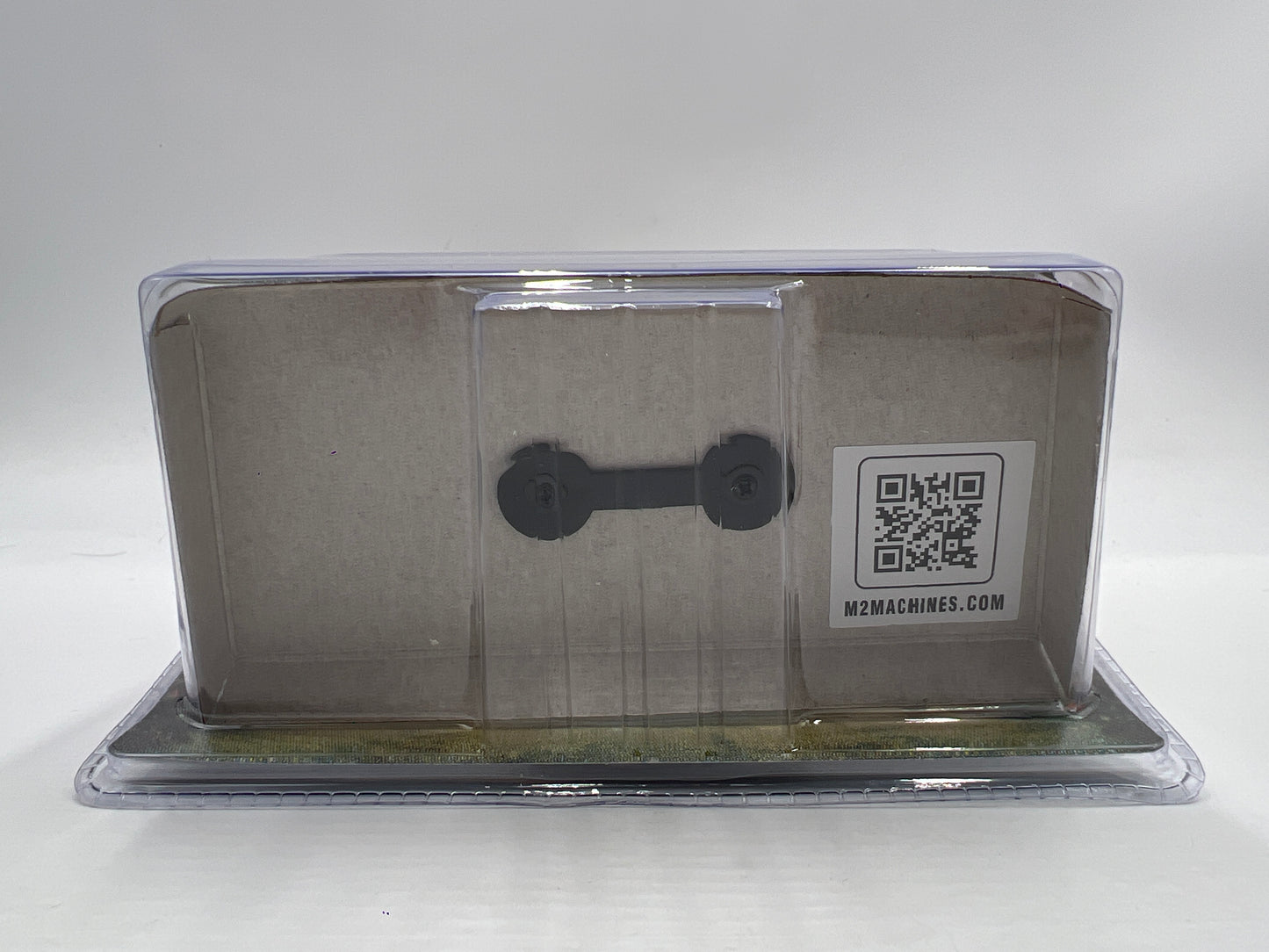 M2 Machines MiJo Exclusives Diorama Seans Fresh Tree Farm 1977 Chevrolet Silverado 10 Red MJS01 196G