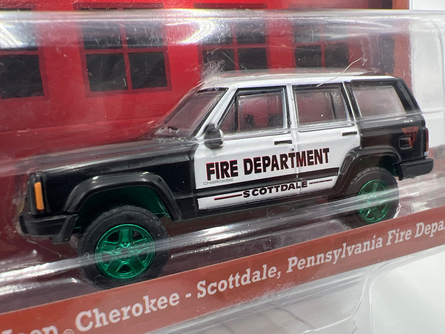 Greenlight Fire and Rescue 5901 Series 2 CHASE 2000 Jeep Cherokee Scottdale PA Fire Department