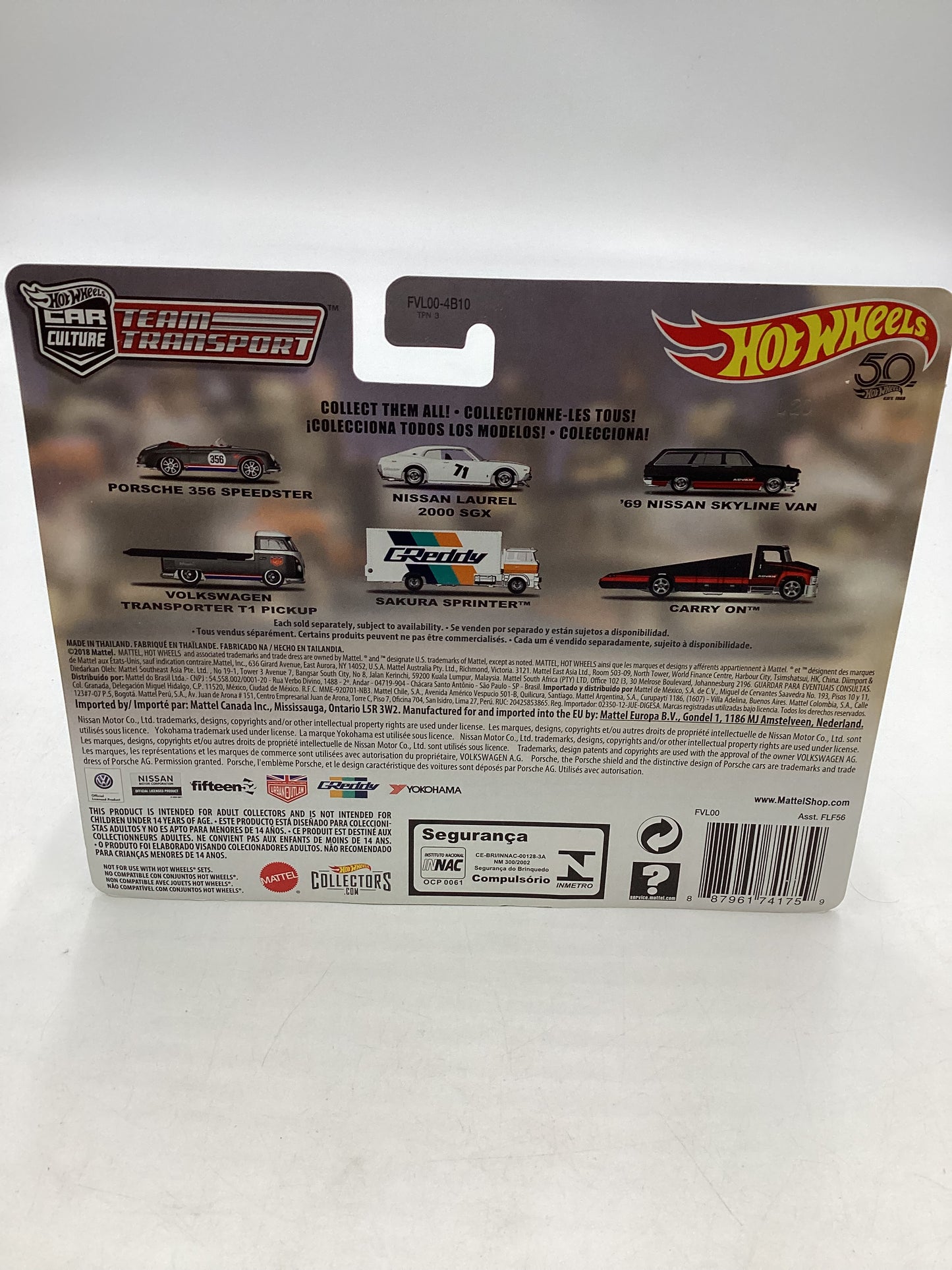 2018 Hot Wheels Team transport #3 69 Nissan Skyline Van & Carry On with Protector