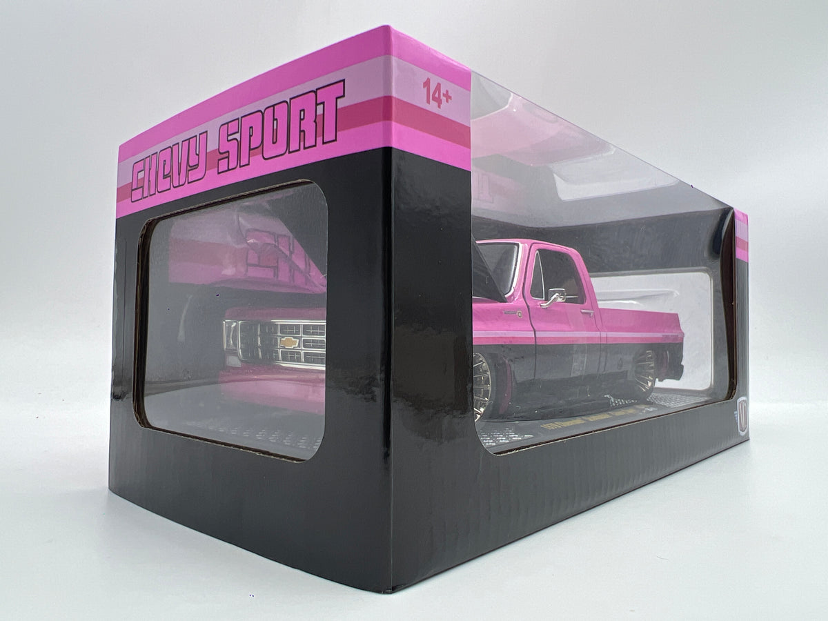 2026 M2 Machines 1/24 R143 1979 Chevrolet Scottsdale Chevy Sport Pink/Black