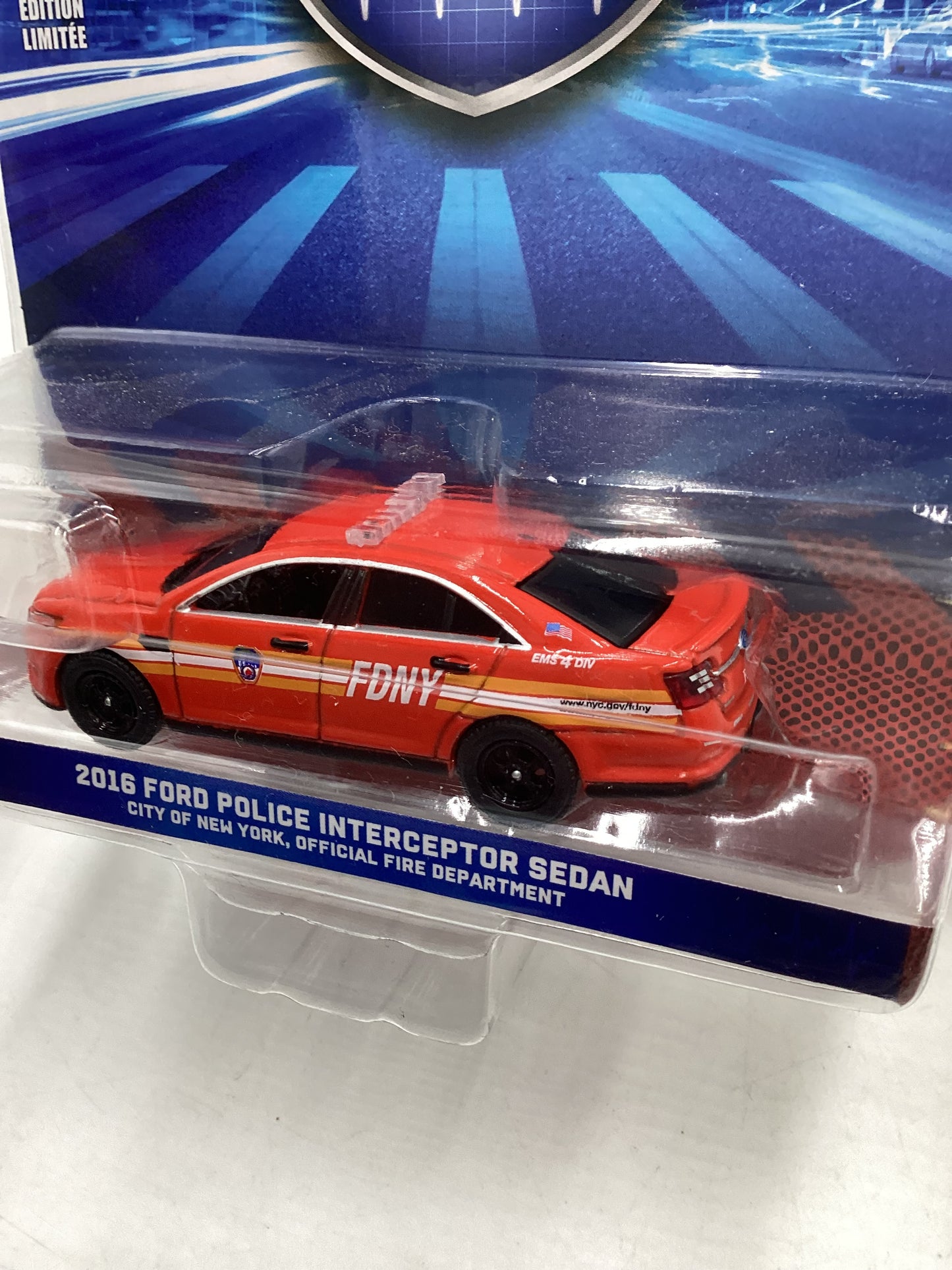 Greenlight First Responders Series 1 2016 Ford Police Interceptor Sedan City of New York Officila Fire Department 178F