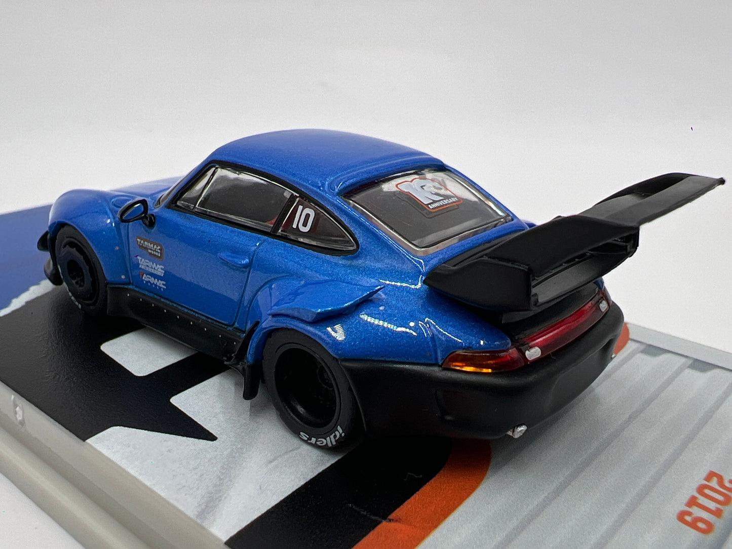 Tarmac Works 10th Anniversary Porsche RWB 993 Blue/Black