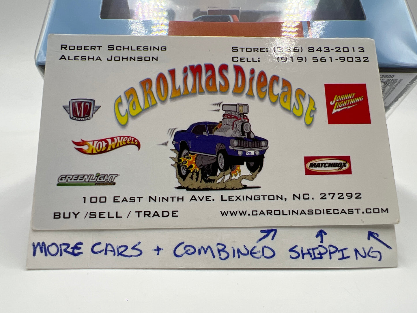 M2 Machines Walmart Exclusive Gulf Set CHASE 1973 Chevrolet Cheyenne 10 Gulf Blue W/Protector WMTS19