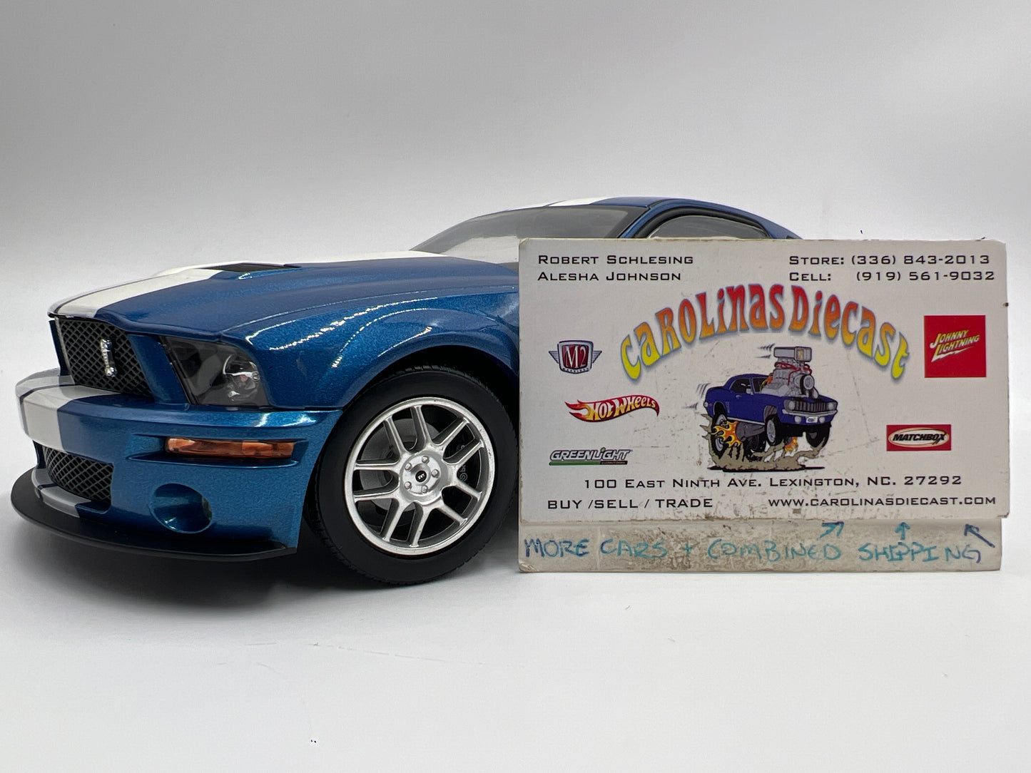 Shelby Collectibles 1:18 Scale Loose 2007 Shelby GT500 Blue/White