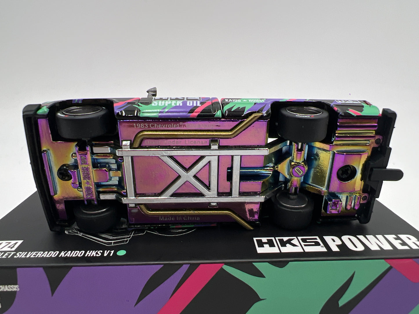 Mini GT x Kaido House #174 Chevrolet Silverado Kaido HKS V1