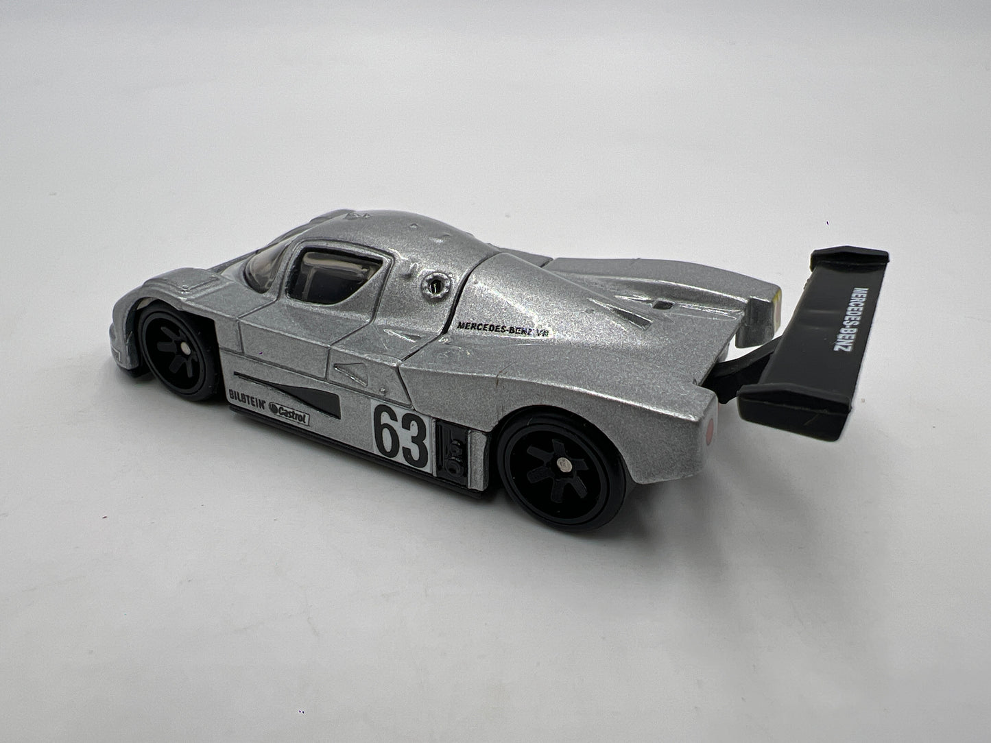 Hot Wheels Diorama Premium Sauber-Mercedes C9 Silver Loose