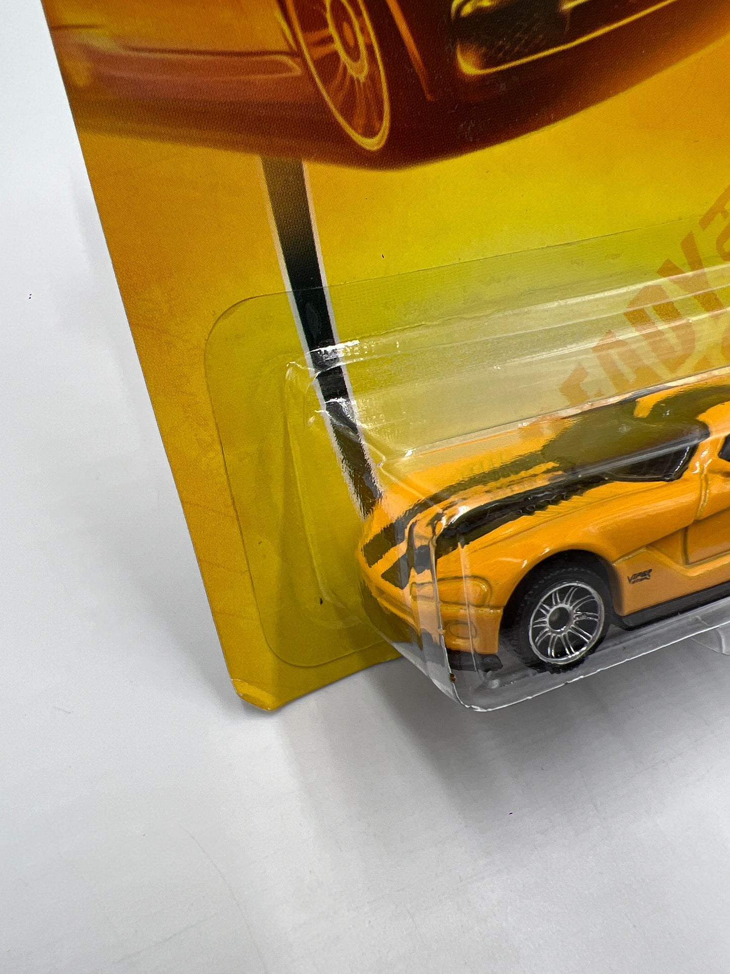 Matchbox Sports Cars #24 Dodge Viper GTS-R Yellow 217F