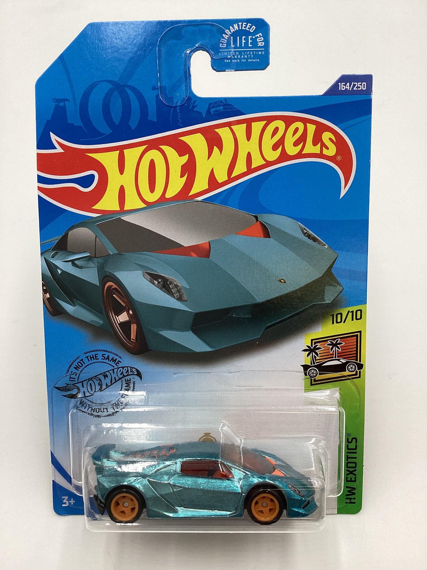 2020 Hot Wheels Super Treasure Hunt Lamborghini Sesto Elemento Light Blue W/Protector