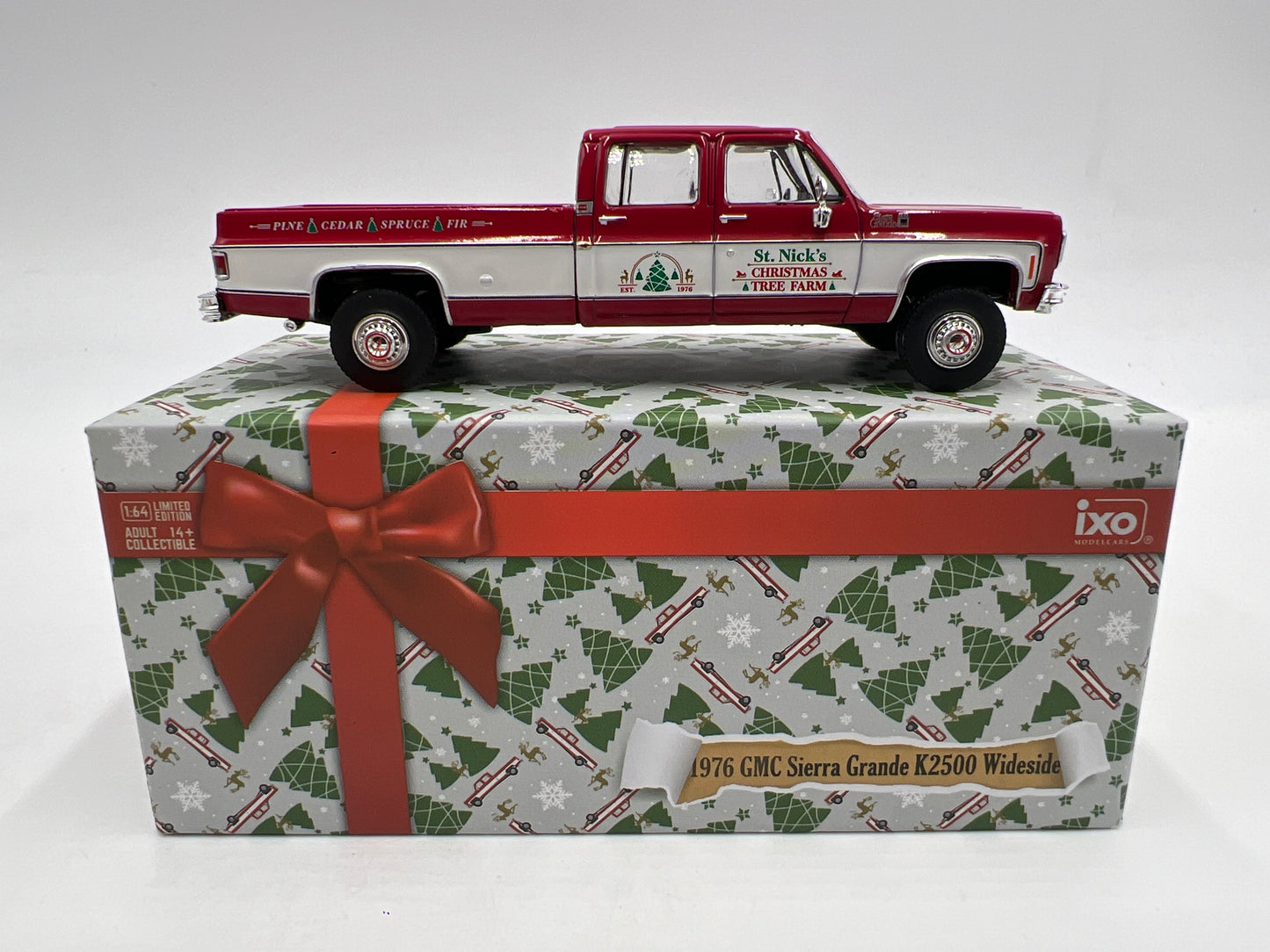 IXO Models 1/64 St Nicks Christmas Tree Farm 1 of 2496 1976 GMC Sierra Grande K2500 Wideside