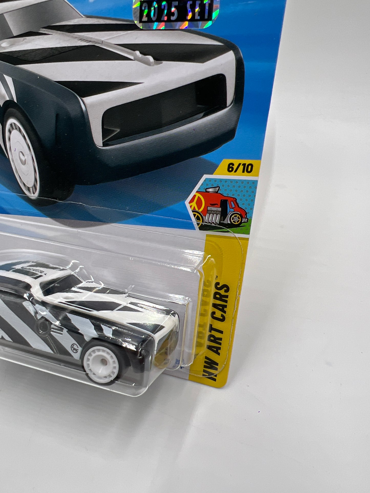 2025 Hot Wheels Factory Sealed Super Treasure Hunt #61 Hi-Roller II Black/White W/Protector