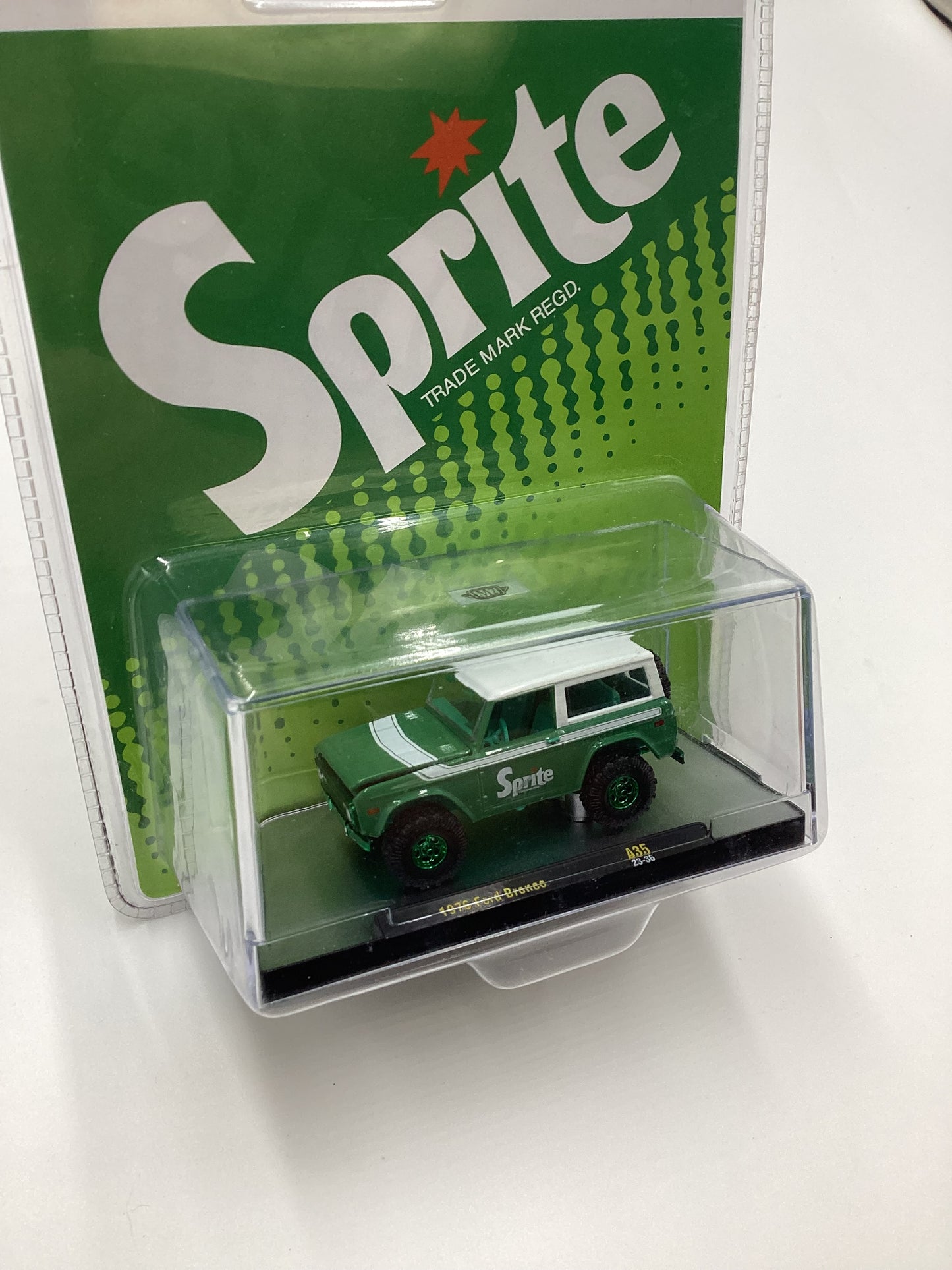 M2 MACHINES Sprite 1976 Ford Bronco Chase 1/750 A35