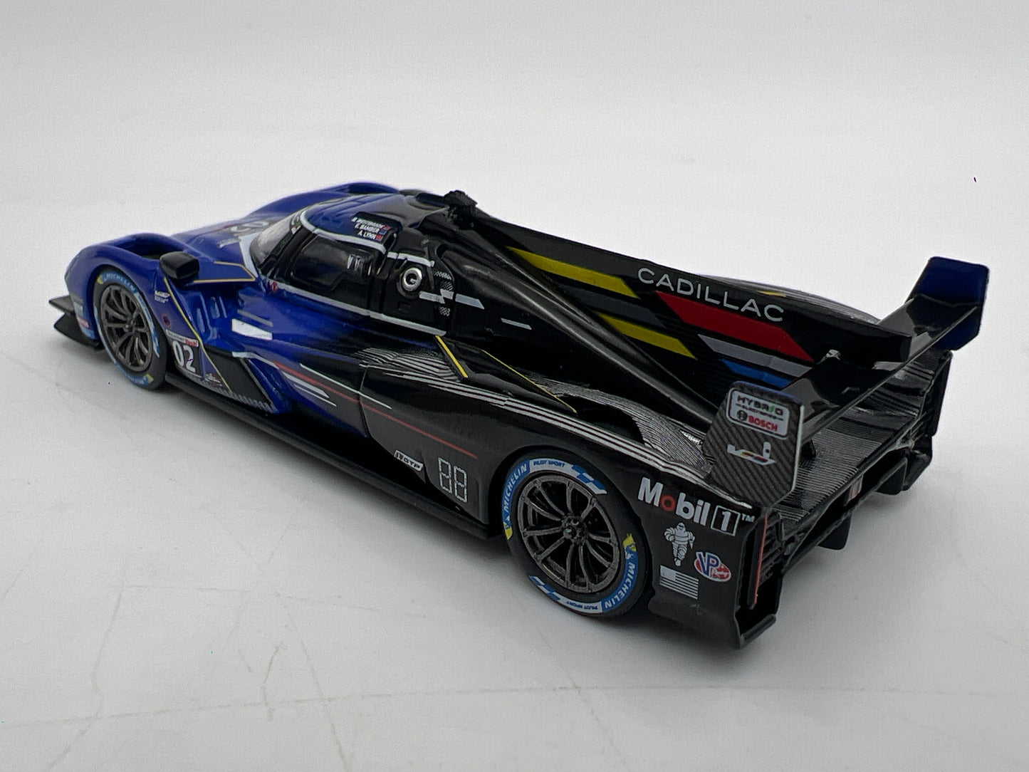 Mini GT #669 Cadillac V-Series.R #02 2023 IMSA Daytona 24 Hrs Cadillac Racing
