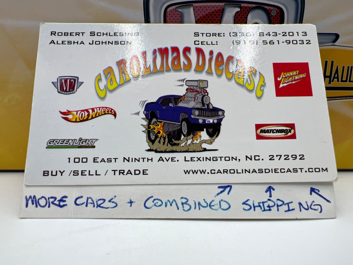M2 Machines Premium Edition Auto Haulers 1966 Ford C-600 & 1966 Ford Mustang Fastback 2+2 R21