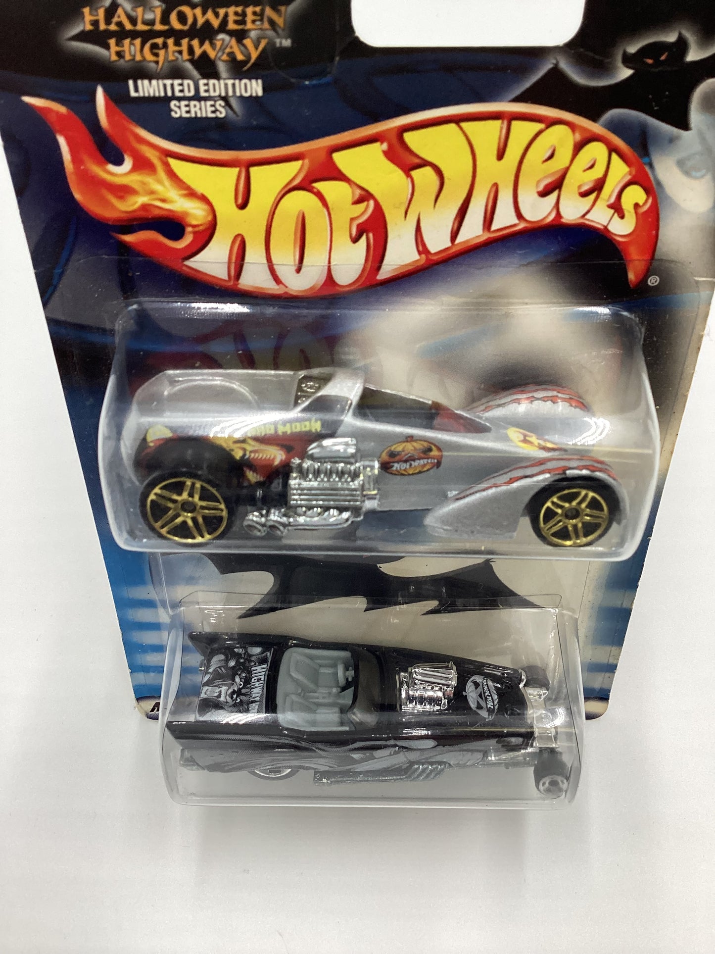 2002 Hot Wheels Halloween Highway Bad Moon & Highway Hauler SR