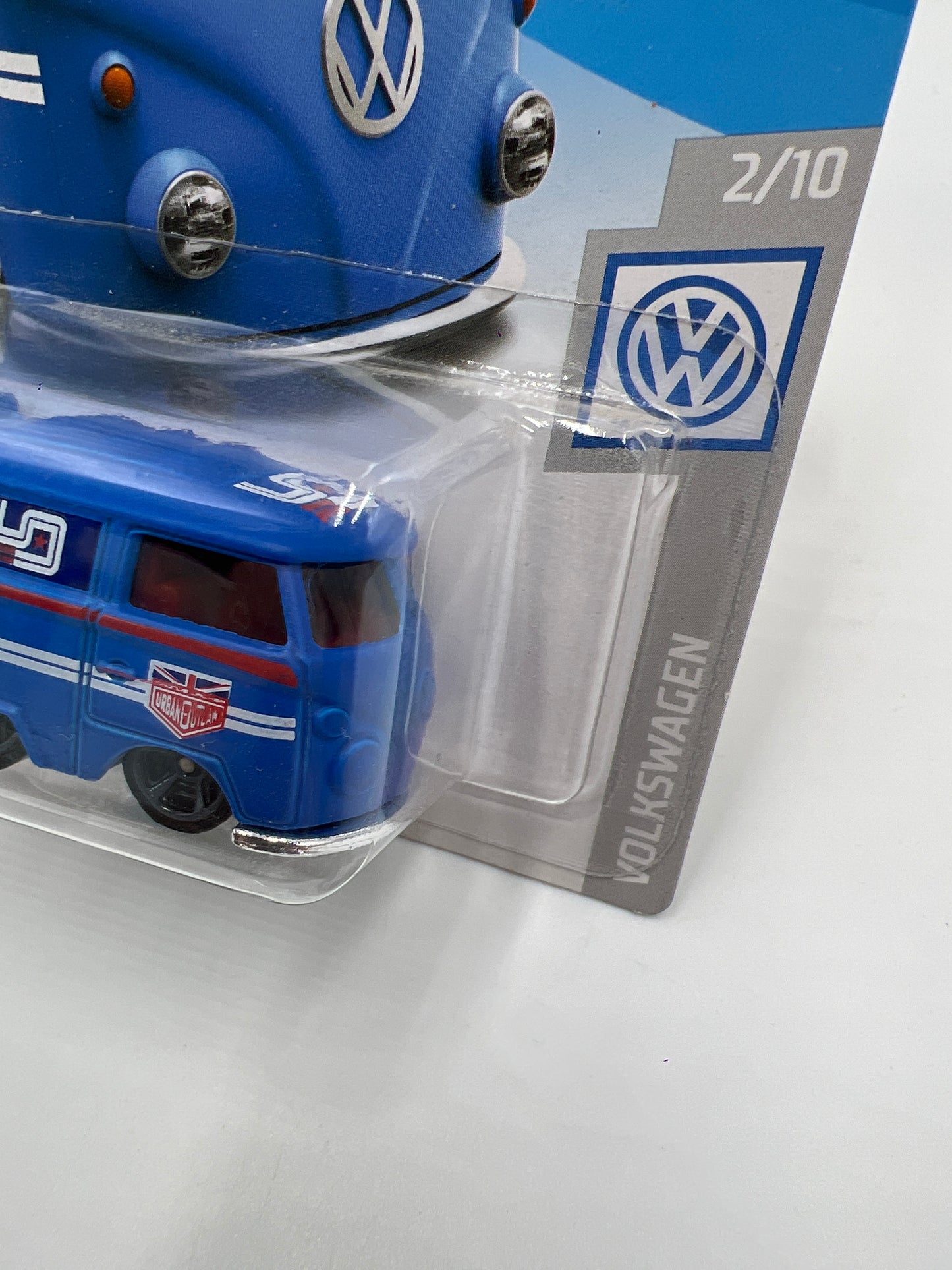 2019 Hot Wheels Volkswagen #136 Kool Kombi Blue Magnus Walker 97F