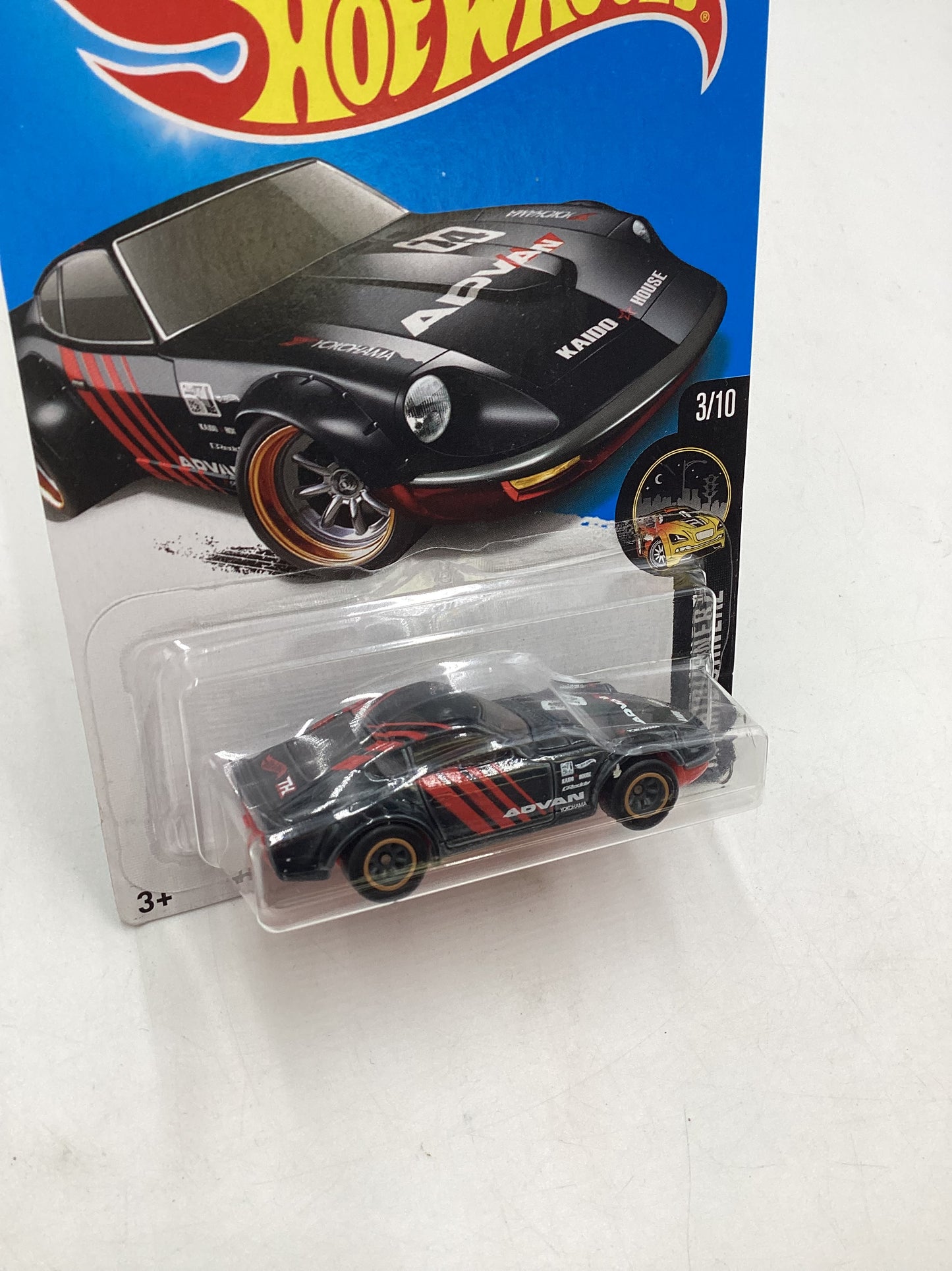 2017 Hot Wheels Super treasure Hunt STH Nissan Fairlady Z with protector