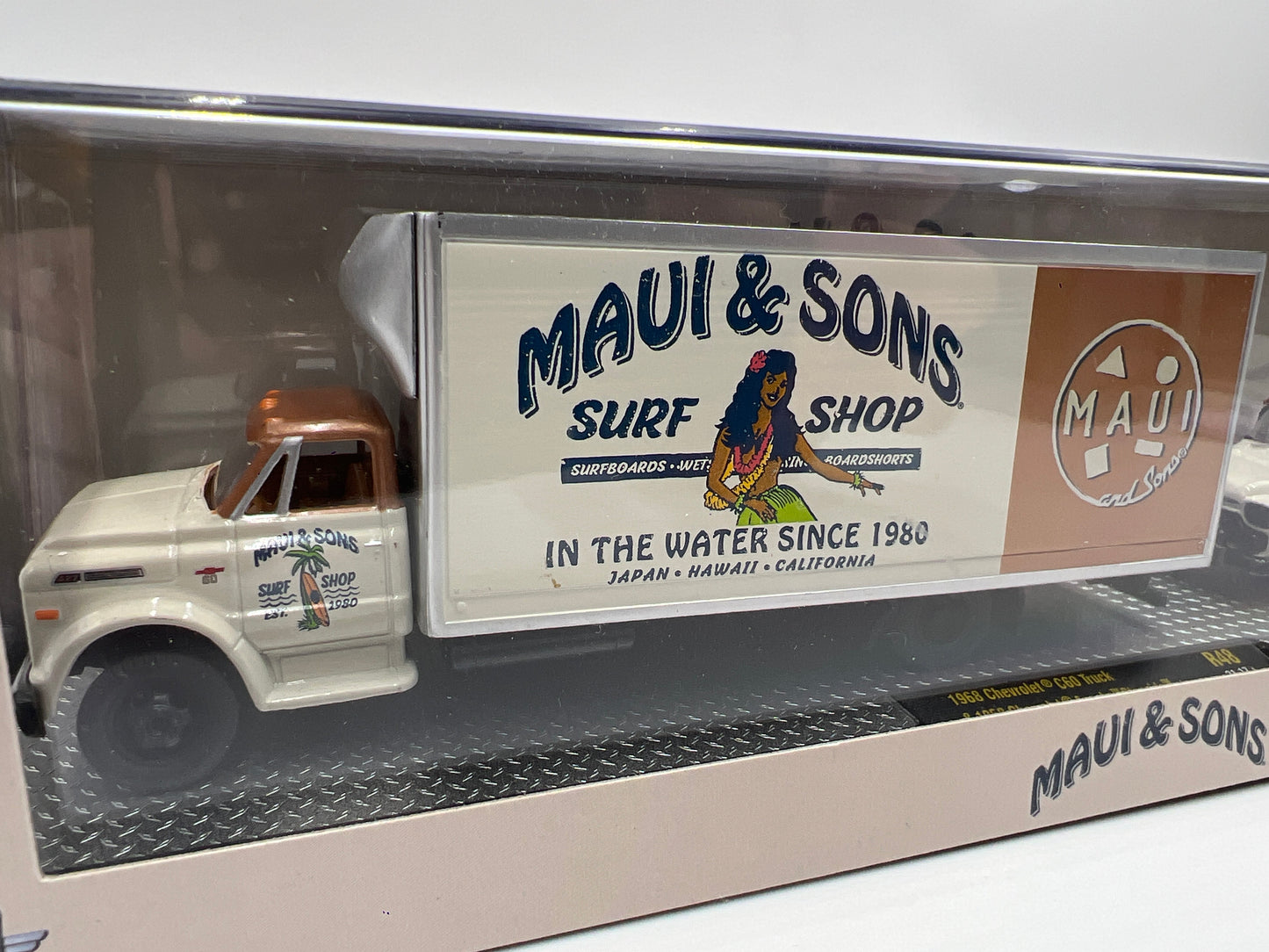 M2 Machines Auto Haulers Maui & Sons 1968 Chevrolet C60 Truck & 1958 Chevrolet Apache Stepside R48