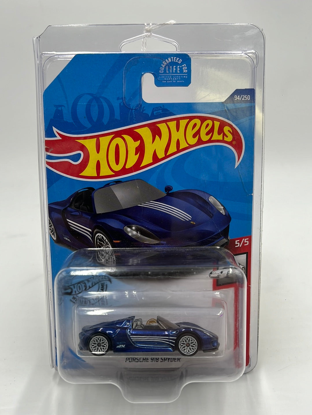 Hot Wheels 2021 Super Treasure Hunt Porsche 918 Spyder W/Protector *Bad Card / Veins*