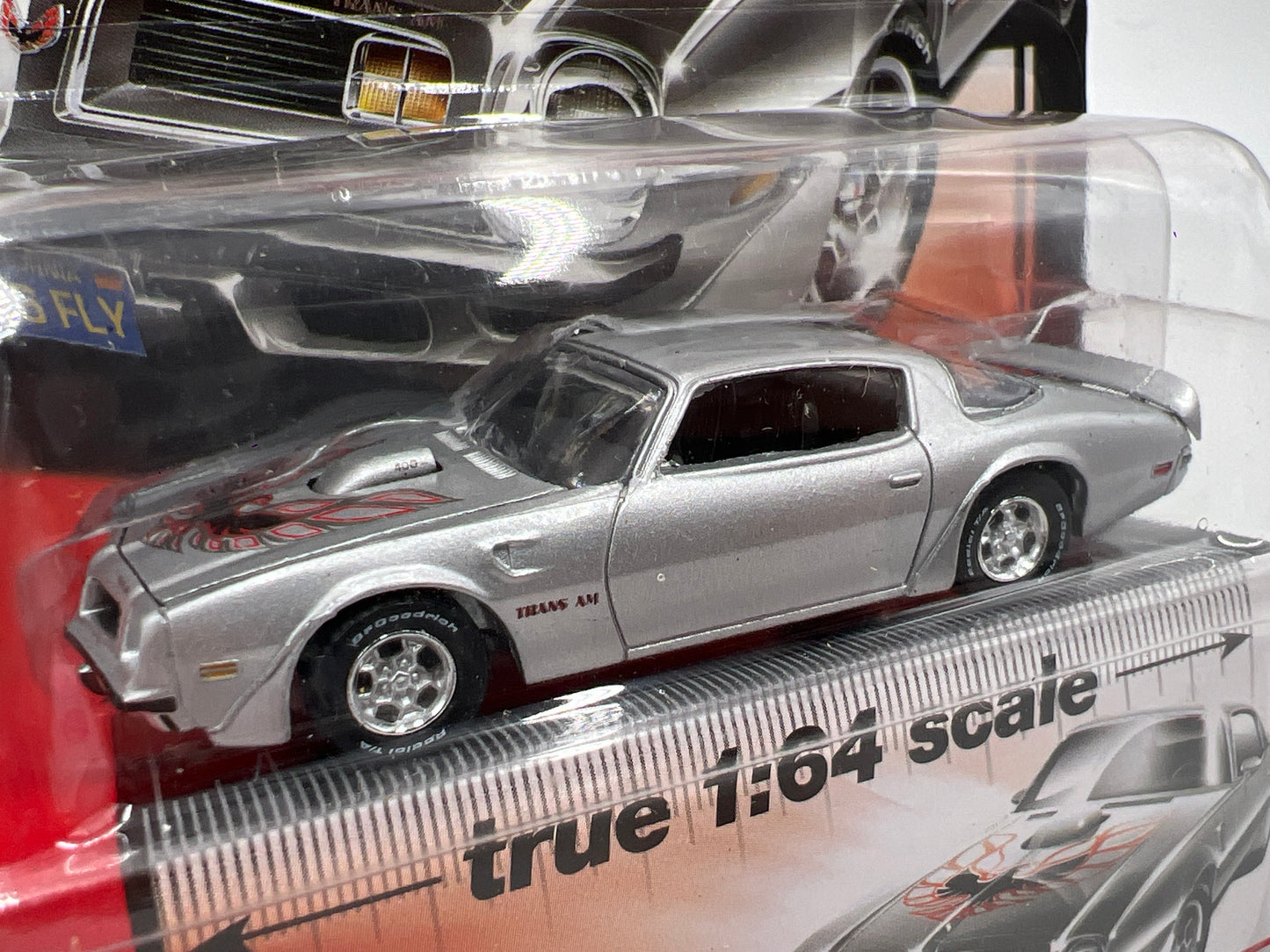 Auto World Vintage Muscle Release 4 #5 1975 Pontiac Firebird T/A Silver 184D