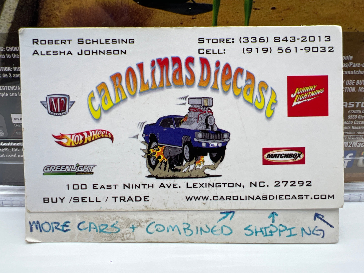 2025 M2 Machines Diorama 1960 Chrysler 300F Pink R16 198H