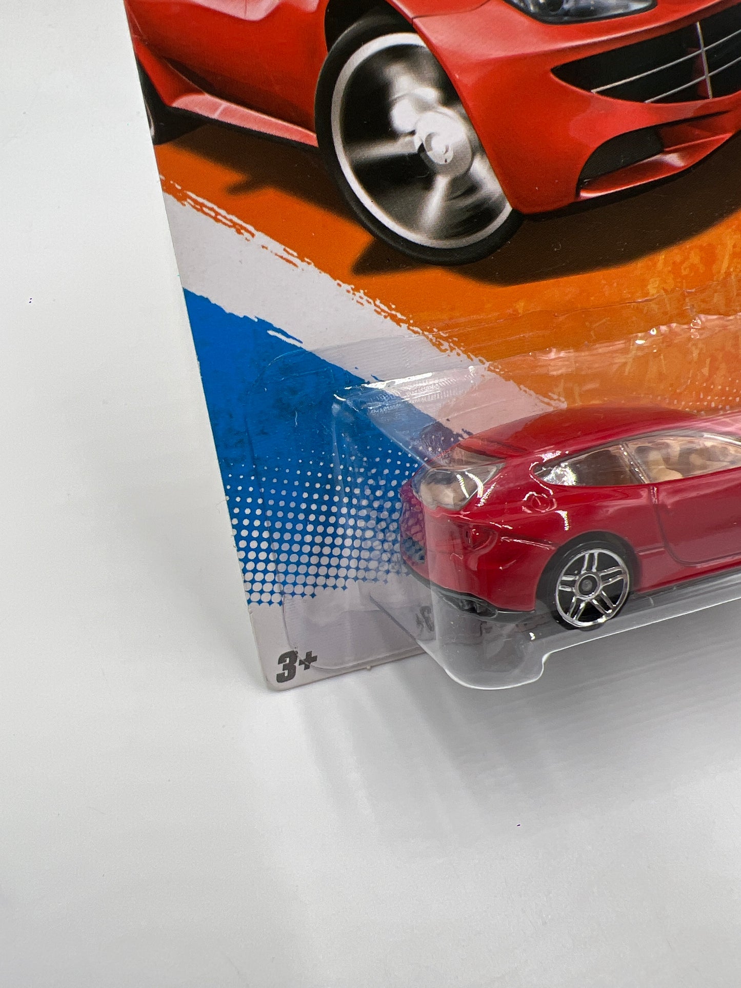 2011 Hot Wheels New Models #45 Ferrari FF Red W/Protector #1