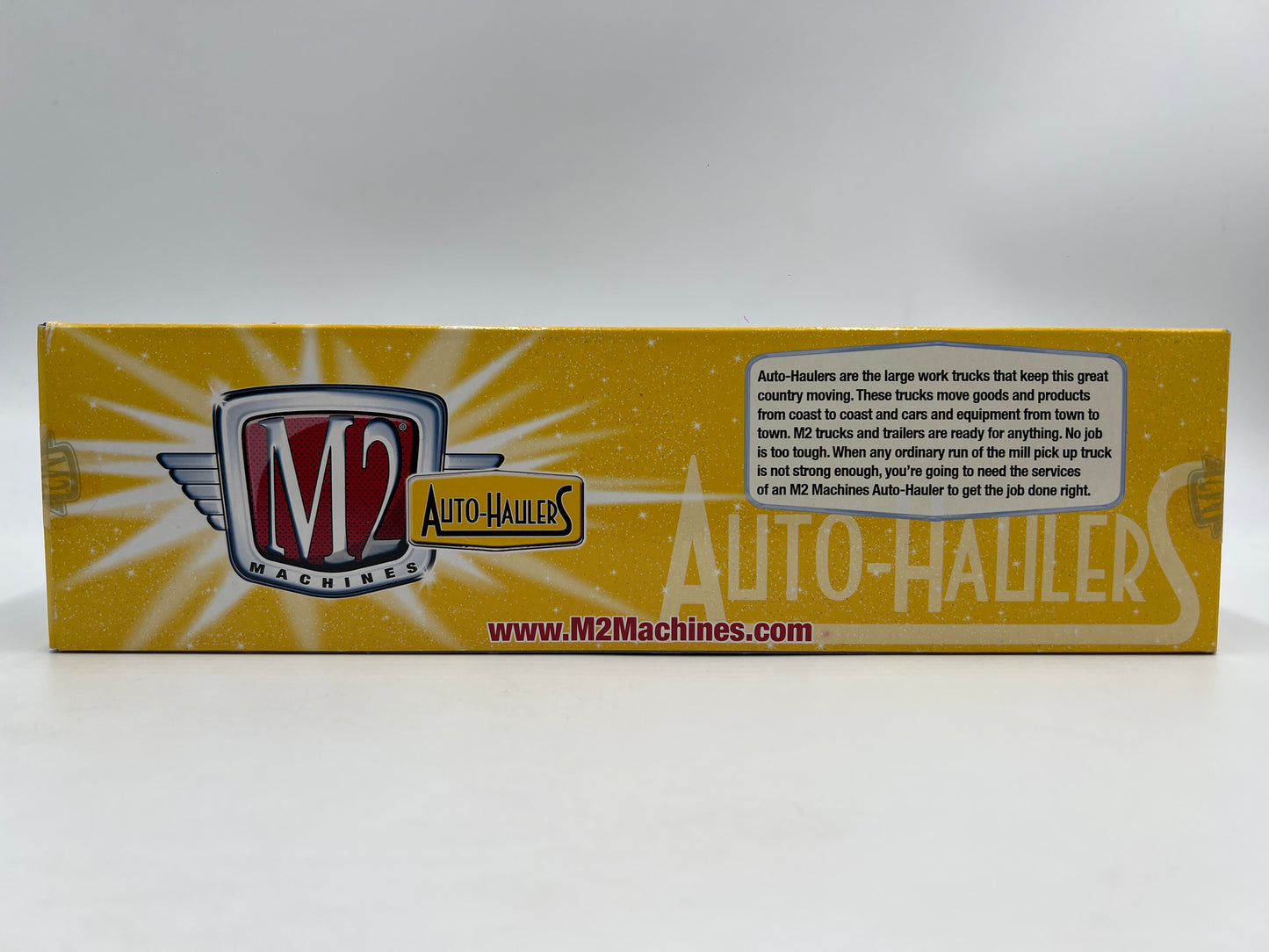 M2 Machines Auto Haulers Premium Edition 1958 Chevrolet Spartan LCF & E-T MAGS Trailer 12-06
