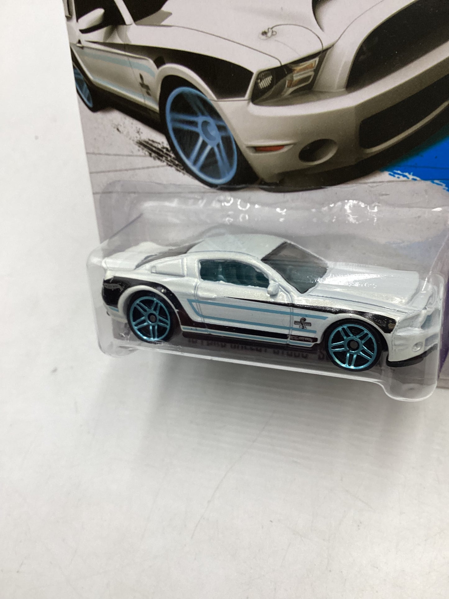 2013 Hot Wheels #155 10 Ford Shelby GT500 Supersnake White 22D