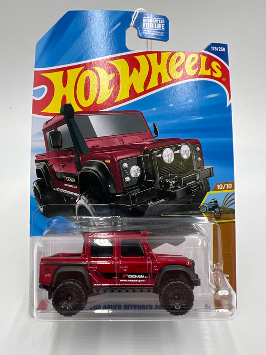 2025 Hot Wheels J Case HW Dirt #179 15 Land Rover Defender Double Cab Red 94i