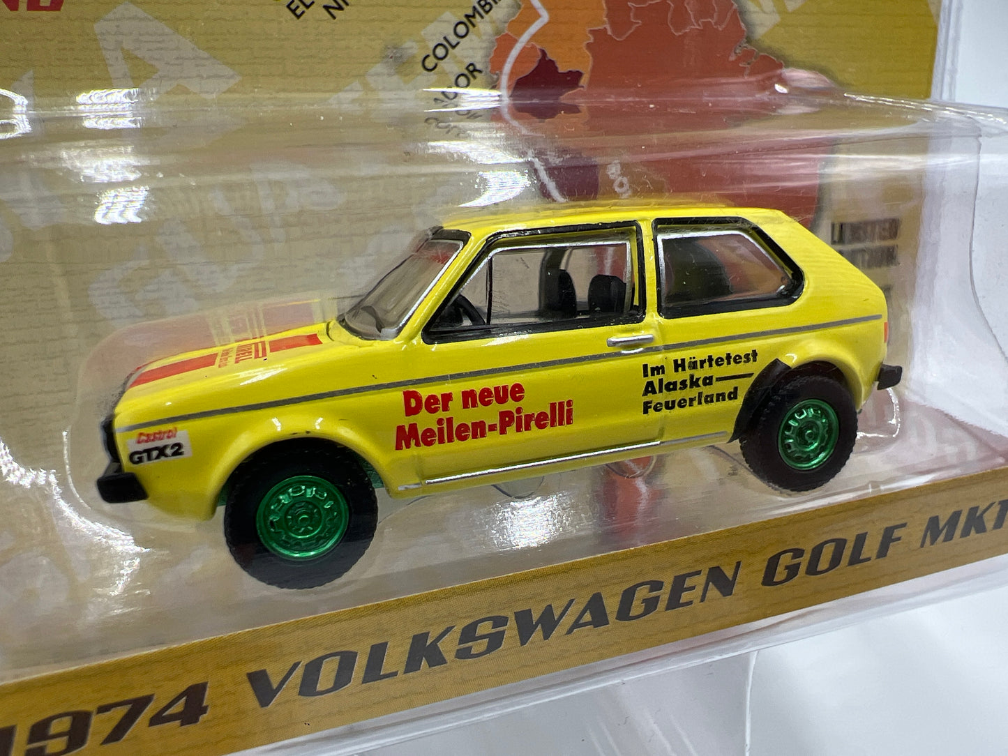 Greenlight Hobby Exclusive CHASE 1974 Volkswagen Golf MK1 Yellow