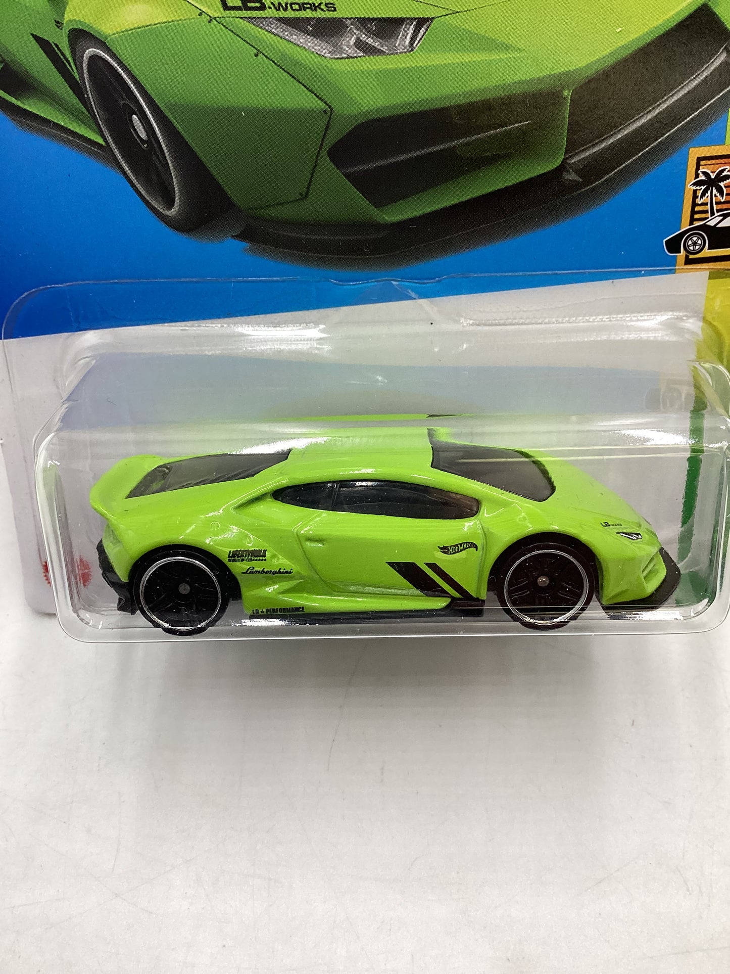 2022 Hot Wheels #172 LB-Works Lamborghini Huracan Coupe Kroger Exclusive Green cracked blister 239G