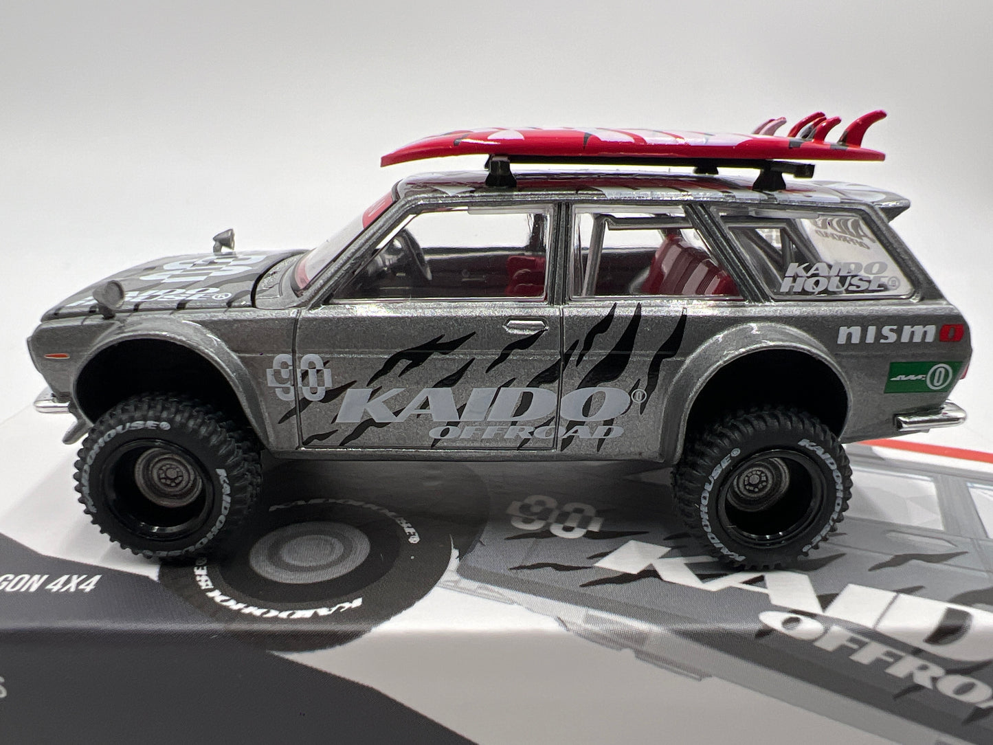 Mini GT x Kaido House #121 Datsun 510 Wagon 4x4 W/Surfboards