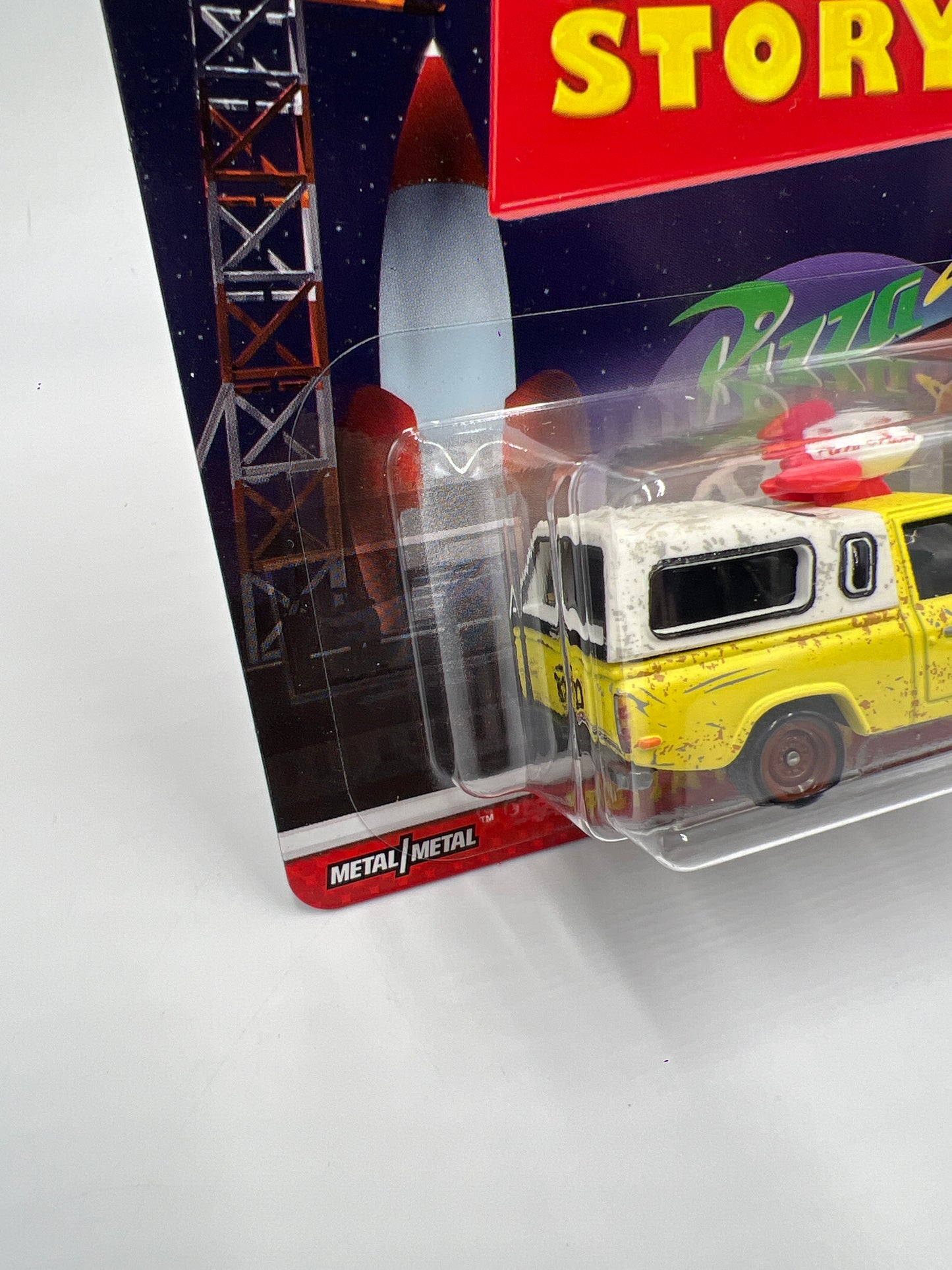 Hot Wheels Disney Pixar Toy Story Pizza Planet Truck Yellow W/Protector