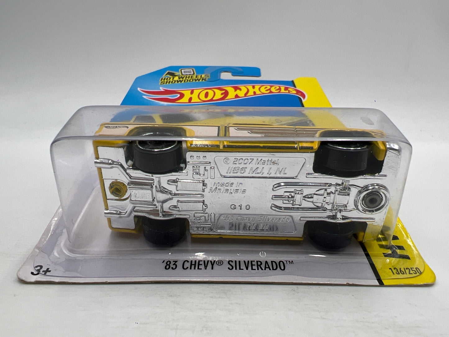 2014 Hot Wheels Off-Road #136 83 Chevy Silverado Yellow W/Protector Intl Card