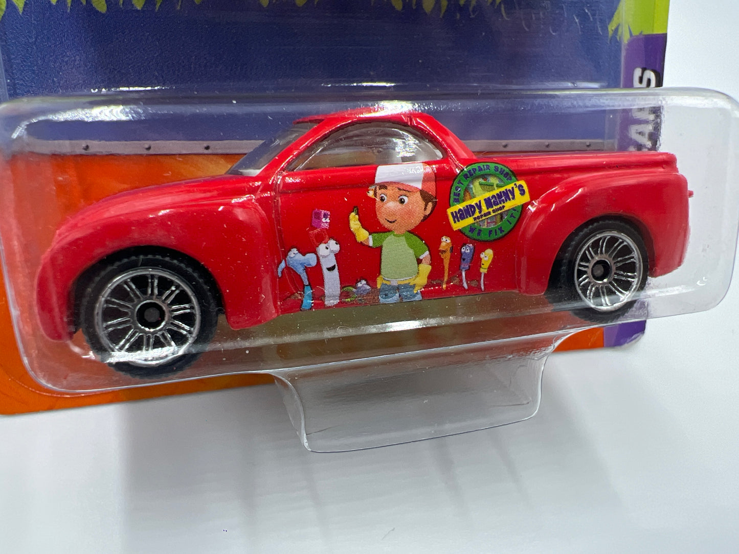 2009 Matchbox Disney 2 Pack Handy Mandy Easter Cars SSR (Cracked Blister) SR