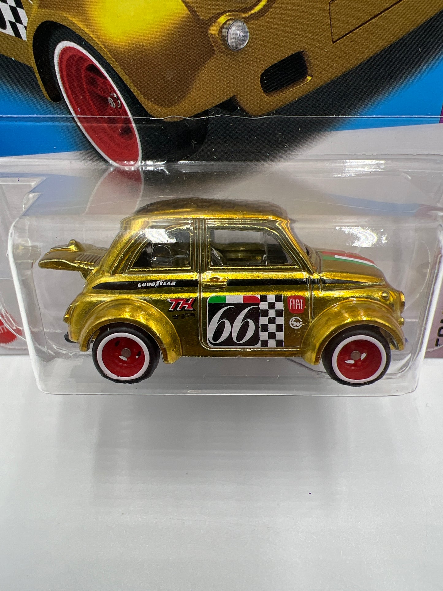2024 Hot Wheels Super Treasure Hunt #117 60s Fiat 500D Modificado Gold W/Protector