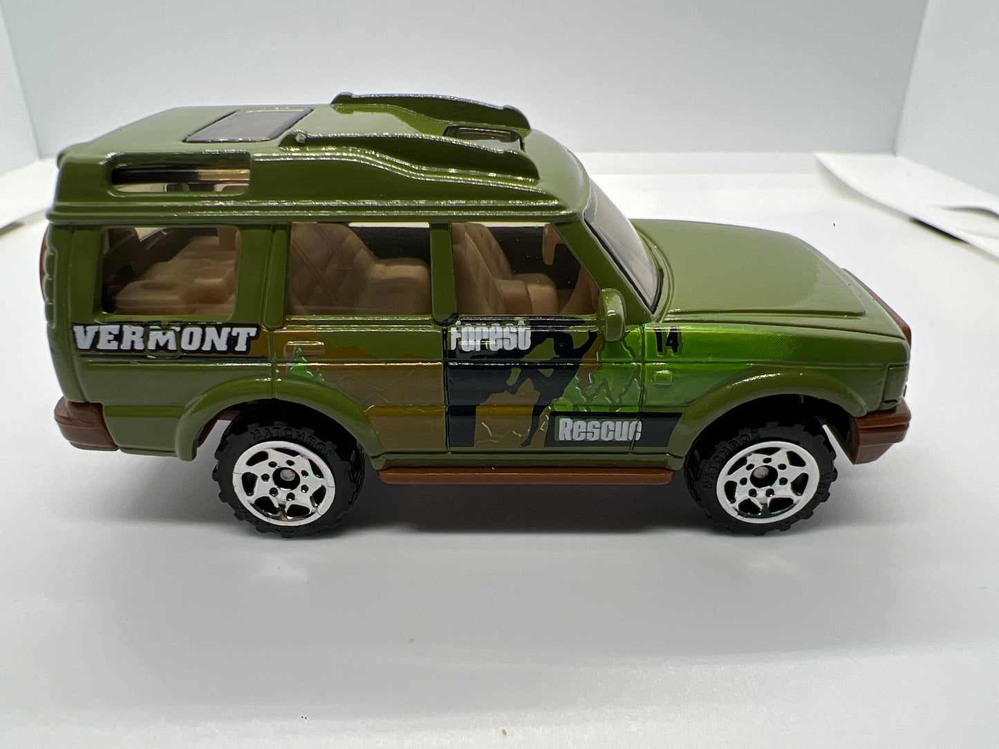 Matchbox 1/64 Land Rover Discovery Green Loose