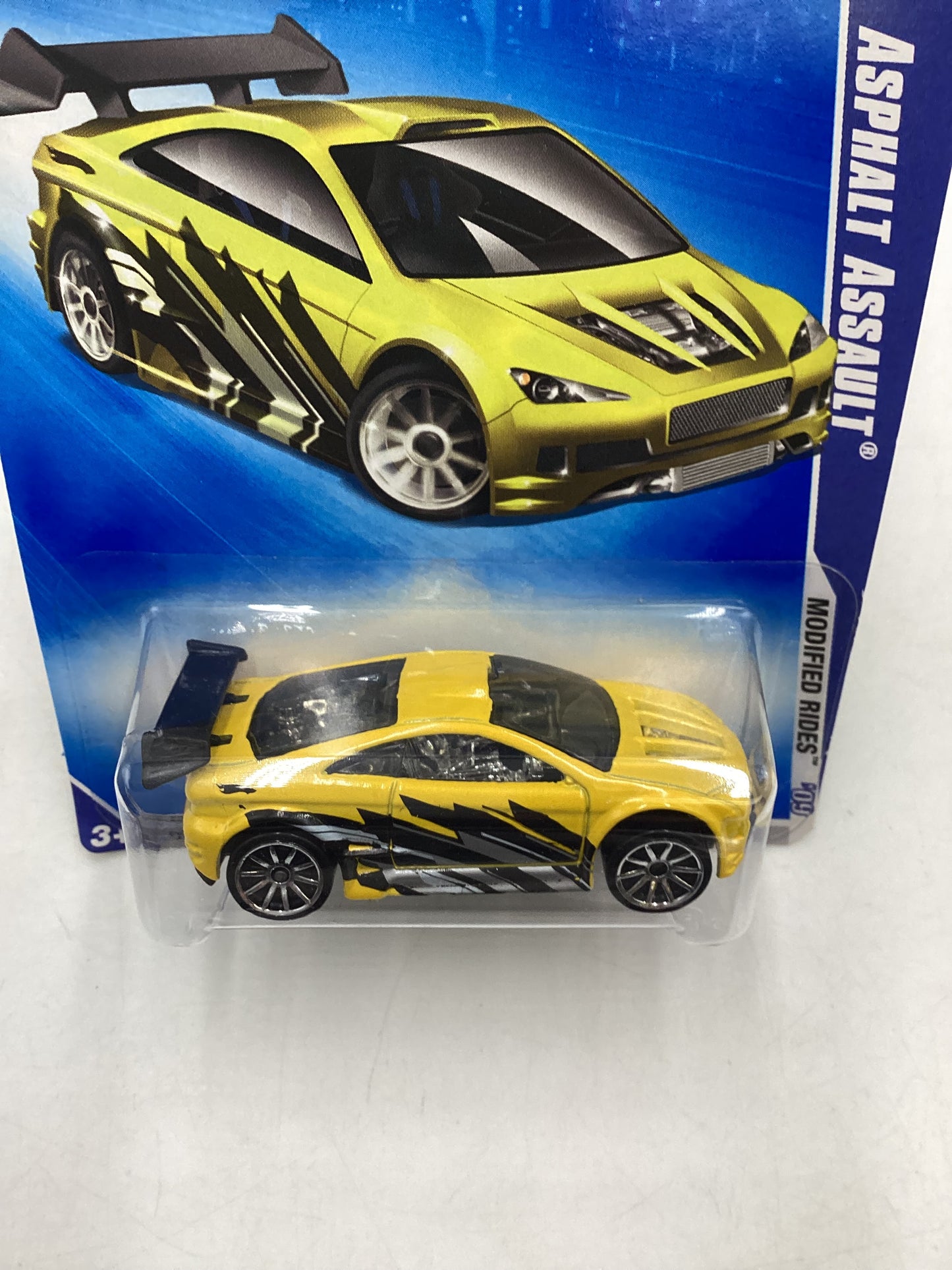 2009 Hot Wheels #161 Asphalt Assault Yellow 95B