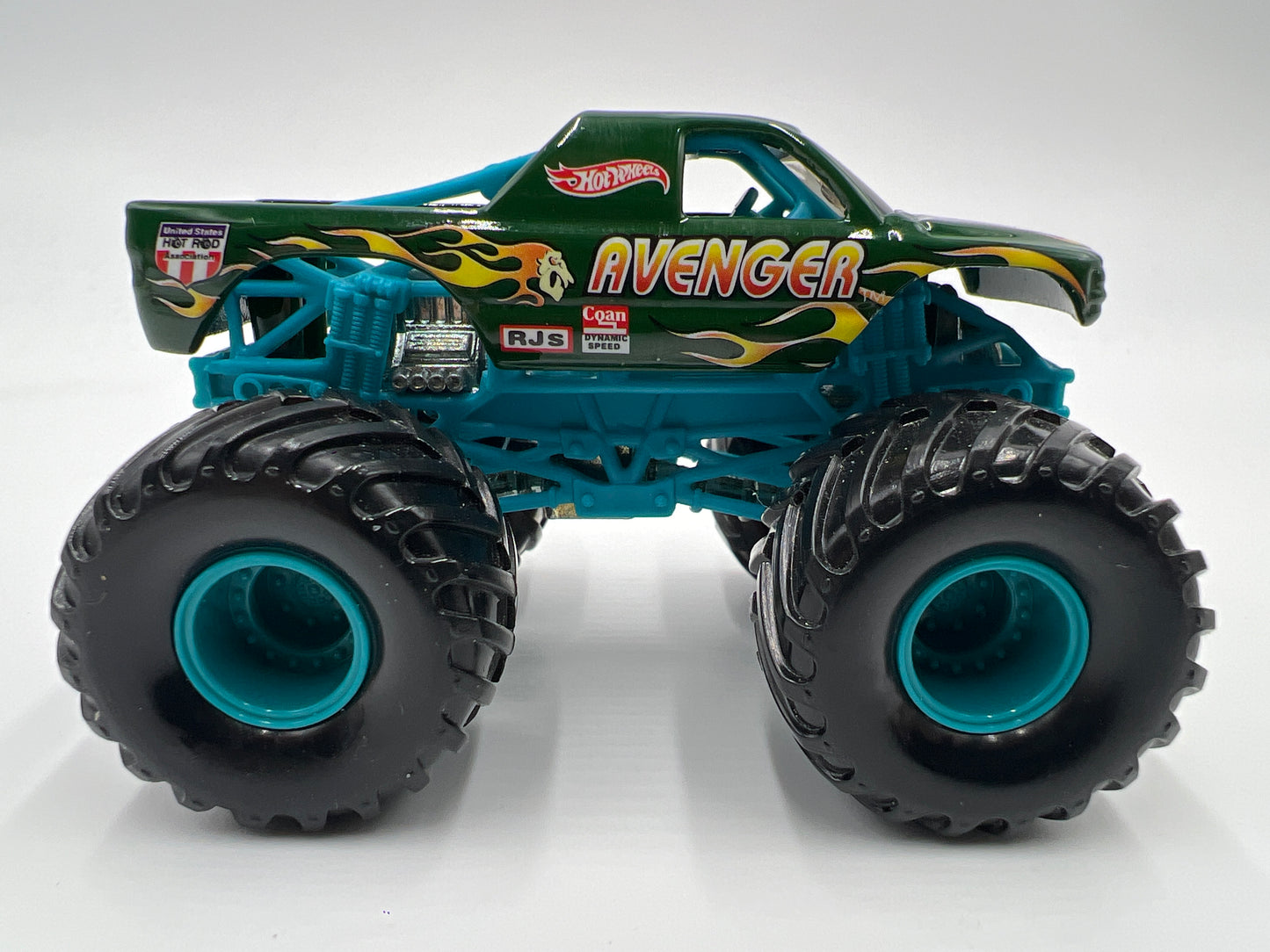 Hot Wheels 1:64 Monster Jam Small Wheel/Metal Base Avenger Loose