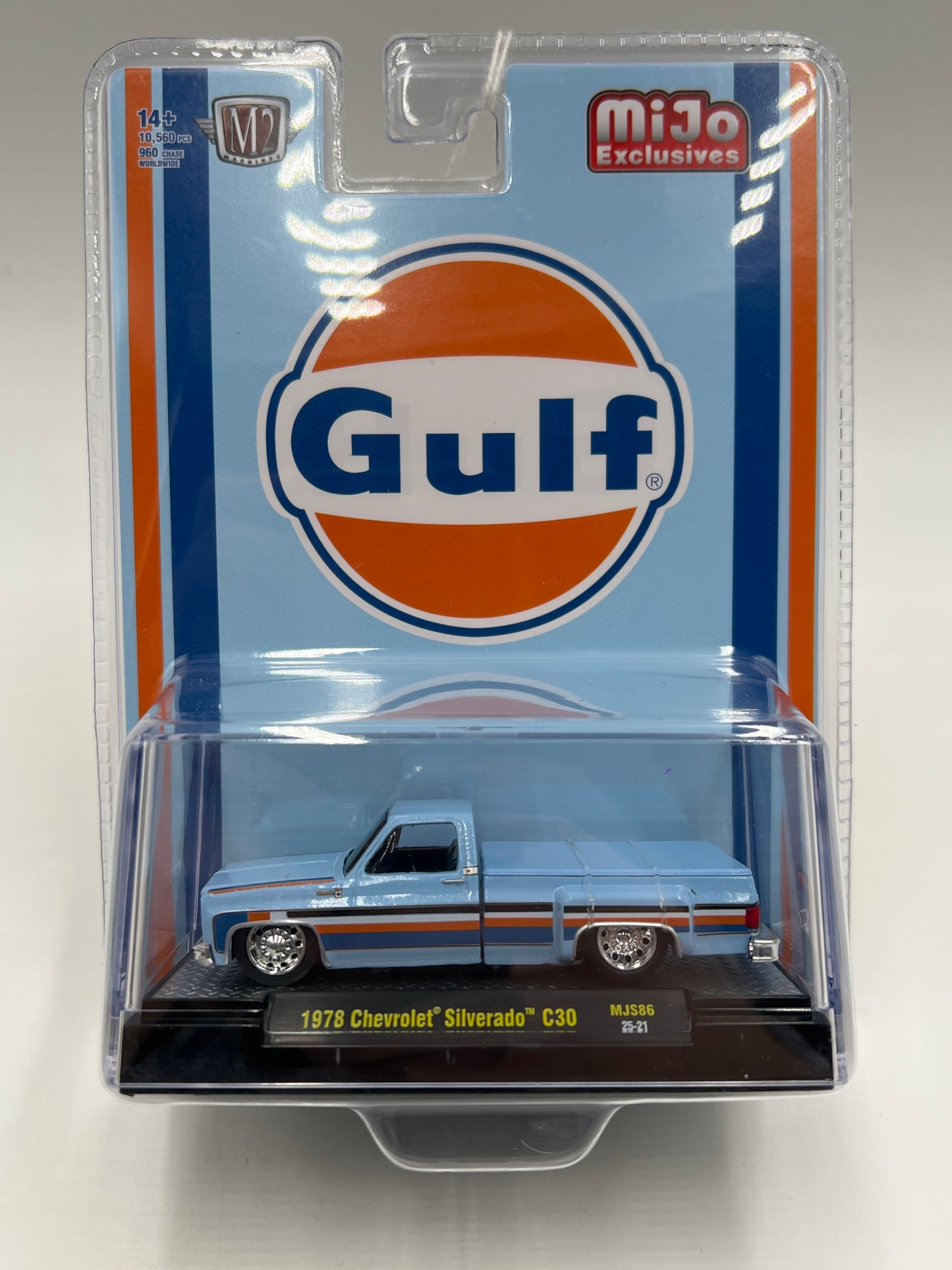 2025 M2 Machines Mijo Exclusives Gulf 1978 Chevrolet Silverado C30 MJS86 200E