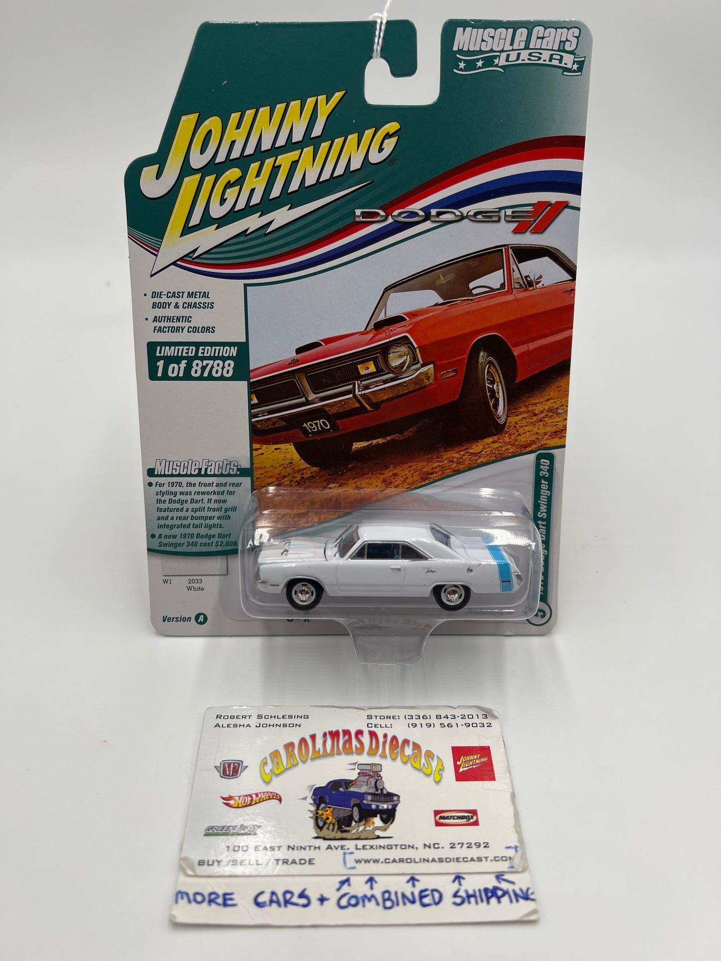 Johnny Lightning Muscle Cars U.S.A Release 3 Version A 1970 Dodge Dart Swinger 340 White 228H