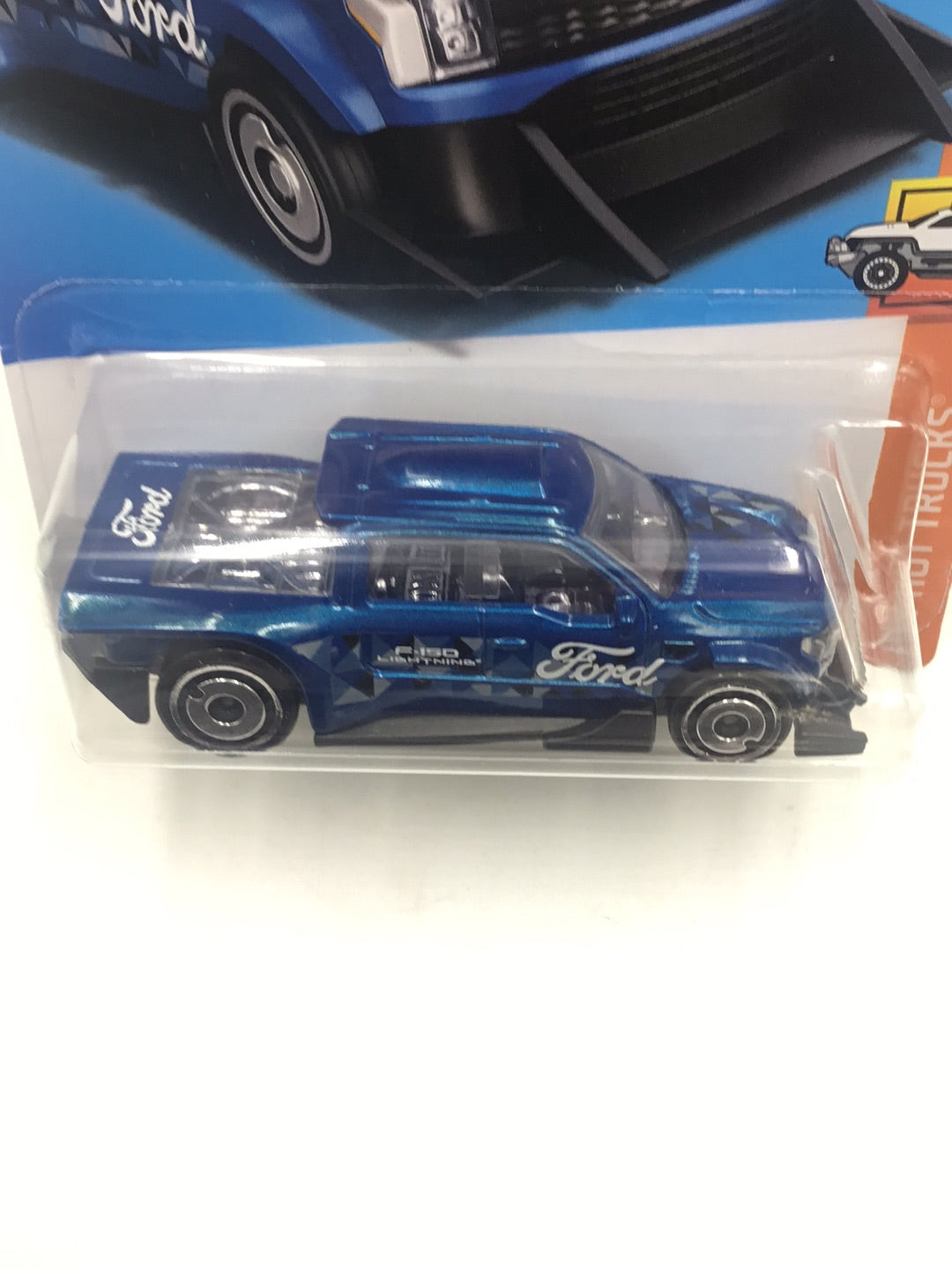 2023 hot wheels P case #226 Ford F 150 Lightning Custom 28A