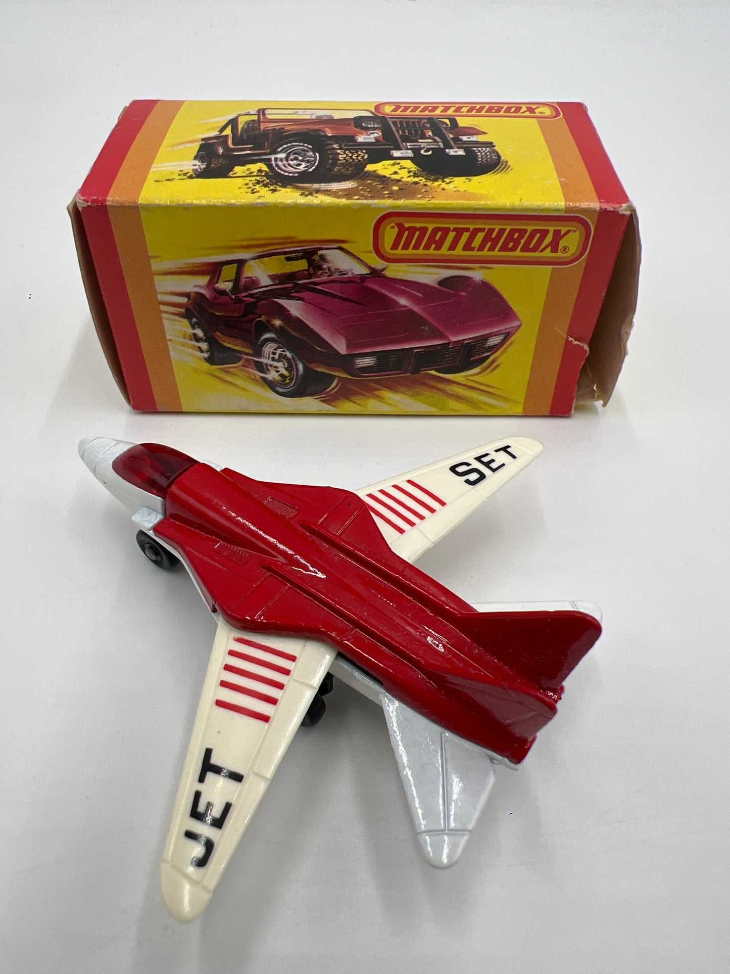 Matchbox #27 Swing Wing Jet W/Box Jet Set
