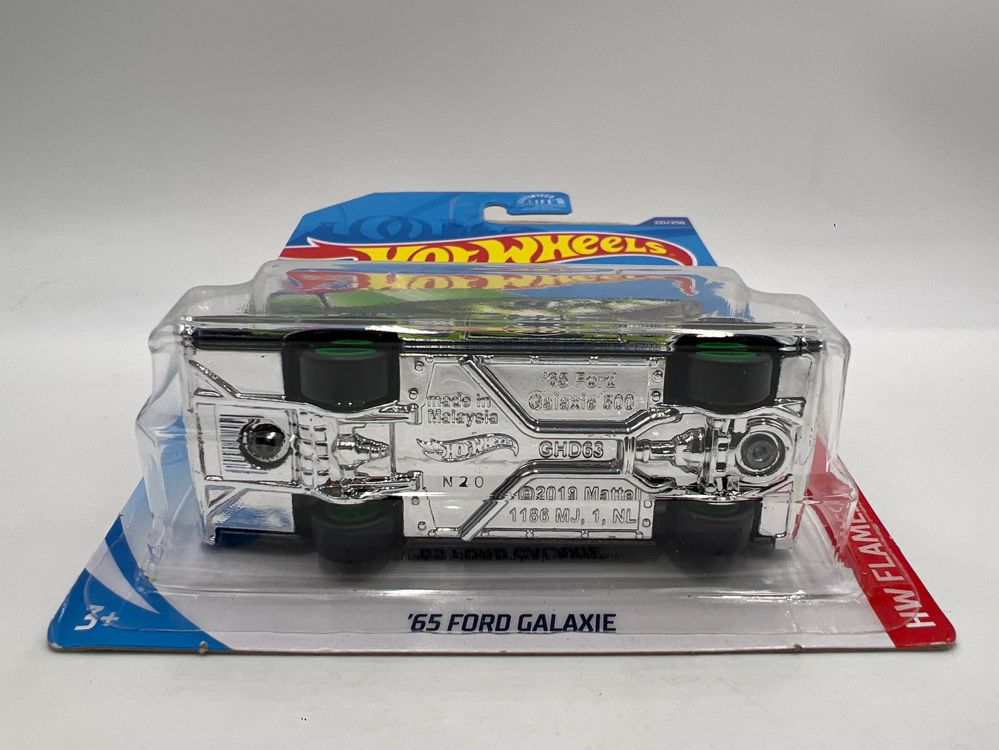 2020 Hot Wheels Super Treasure Hunt #221 65 Ford Galaxie W/Protector